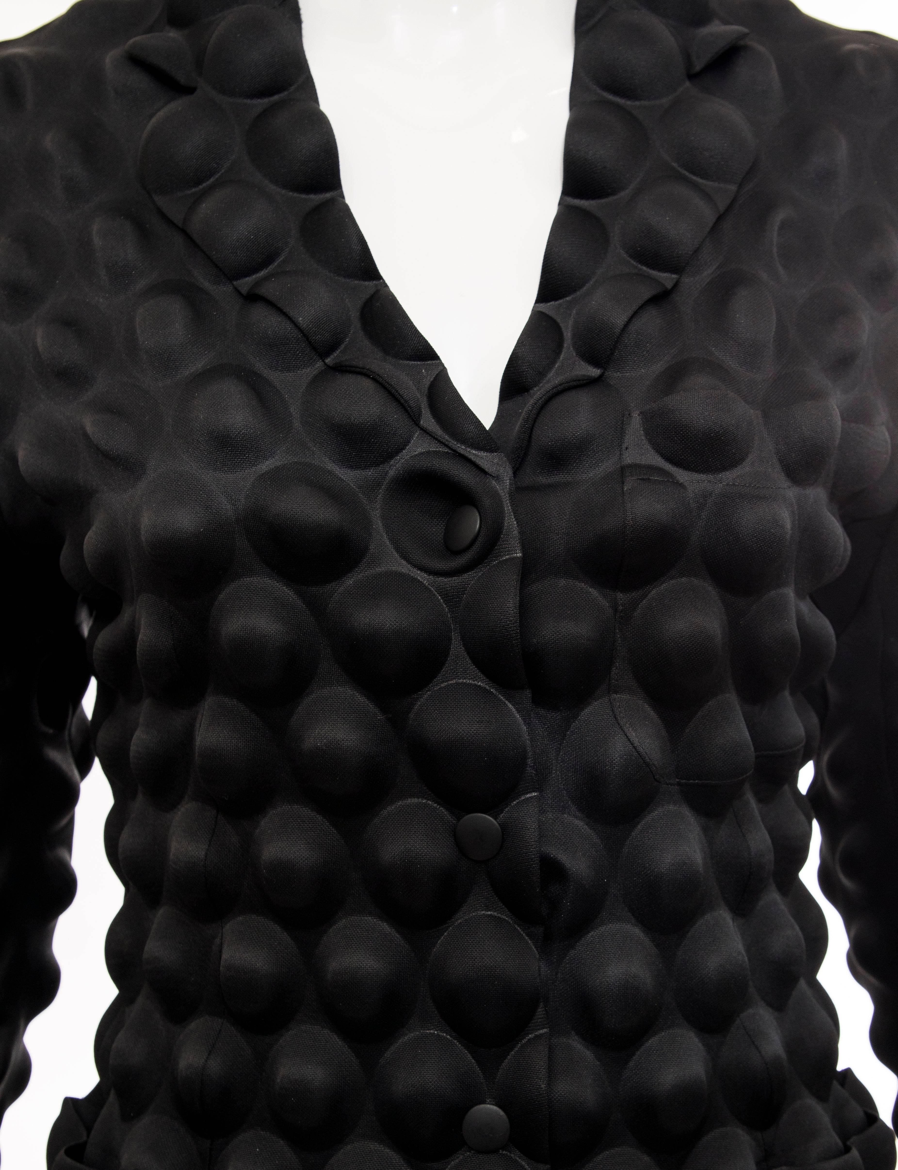 Issey Miyake Black Egg Carton Snap Front Blazer, Fall 2000 In Excellent Condition For Sale In Cincinnati, OH