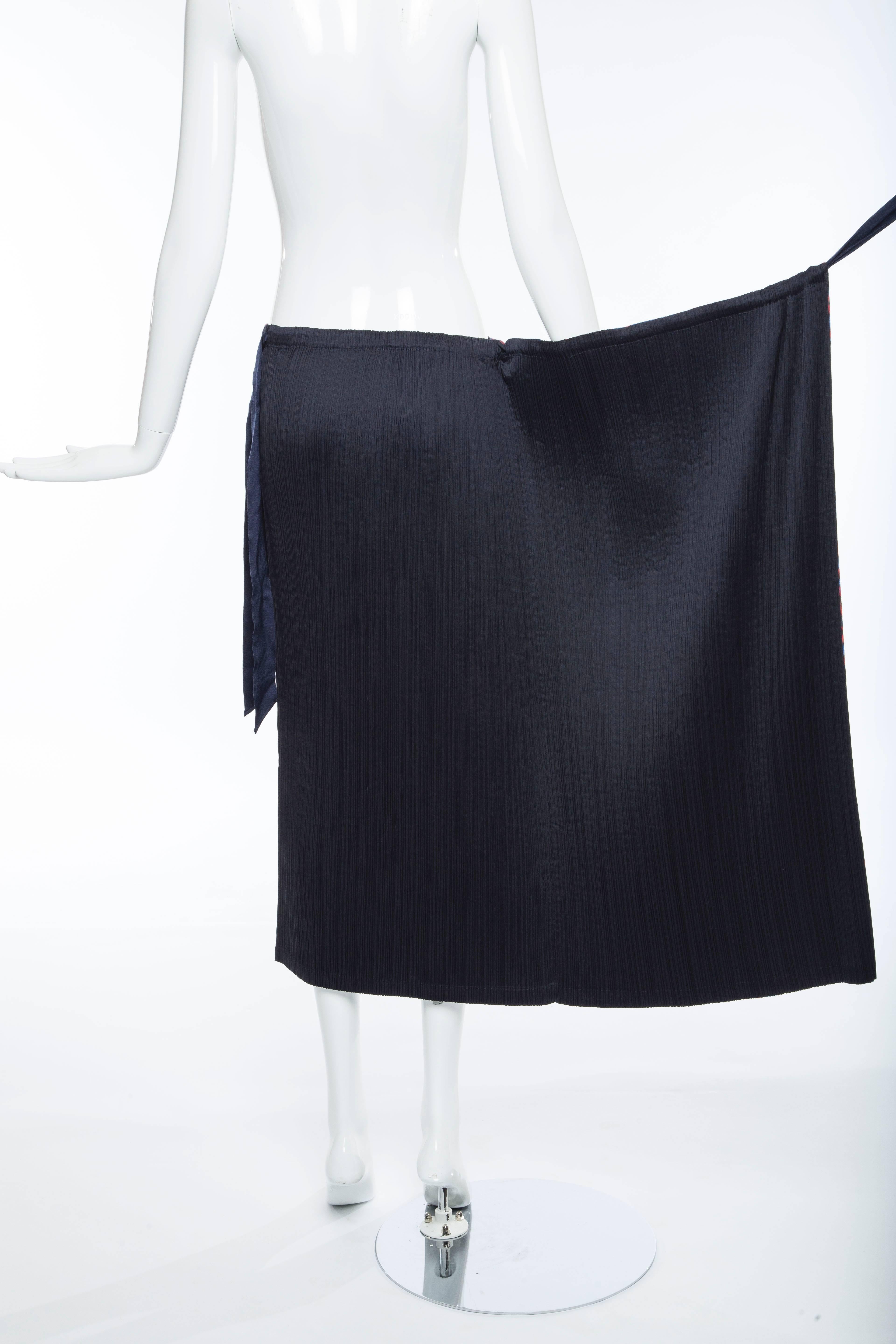 Women's Issey Miyake Navy Blue Printed Silk Pleated Skirt,  Spring 2007 For Sale