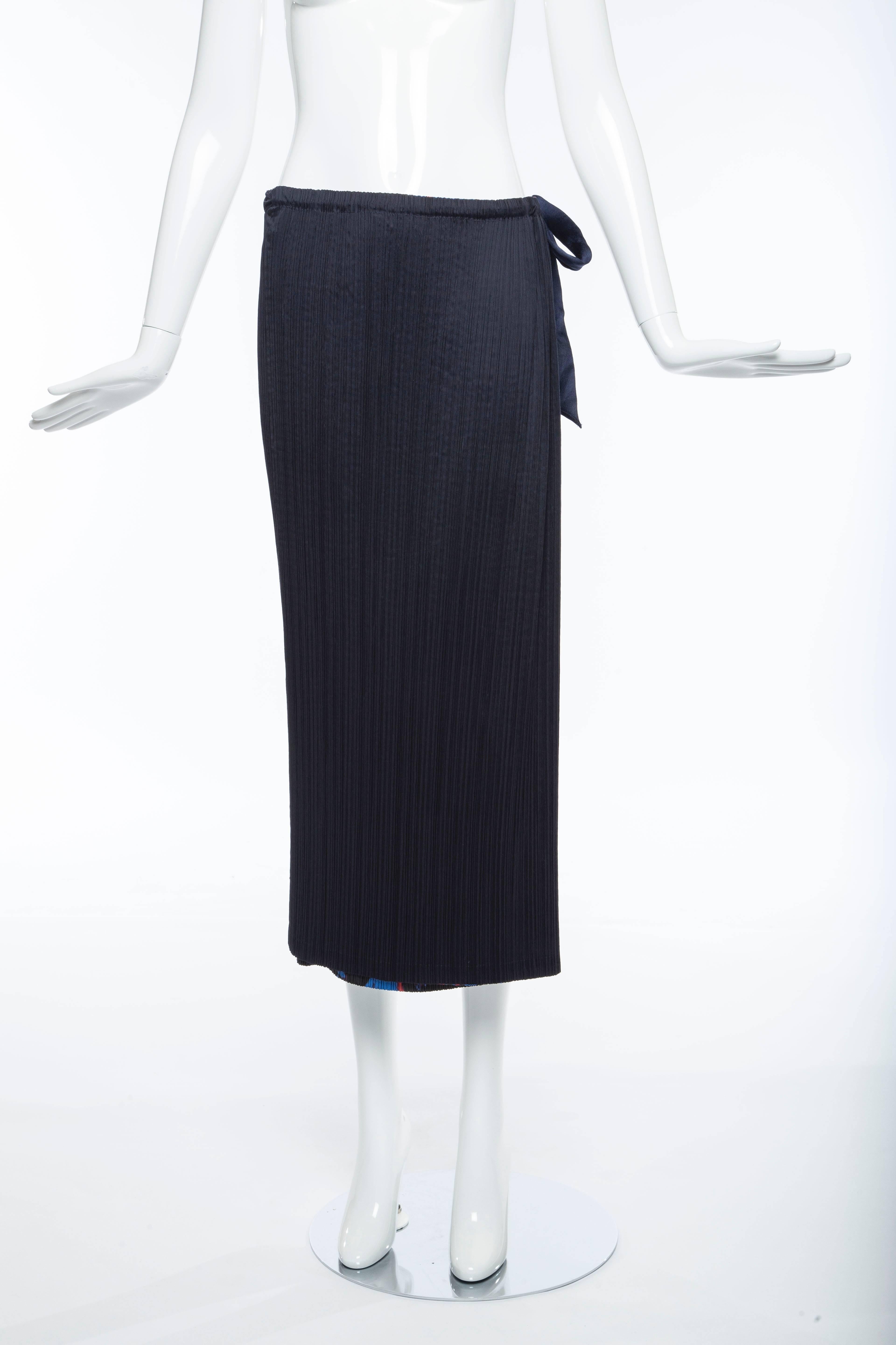 Issey Miyake Navy Blue Printed Silk Pleated Skirt,  Spring 2007 For Sale 1