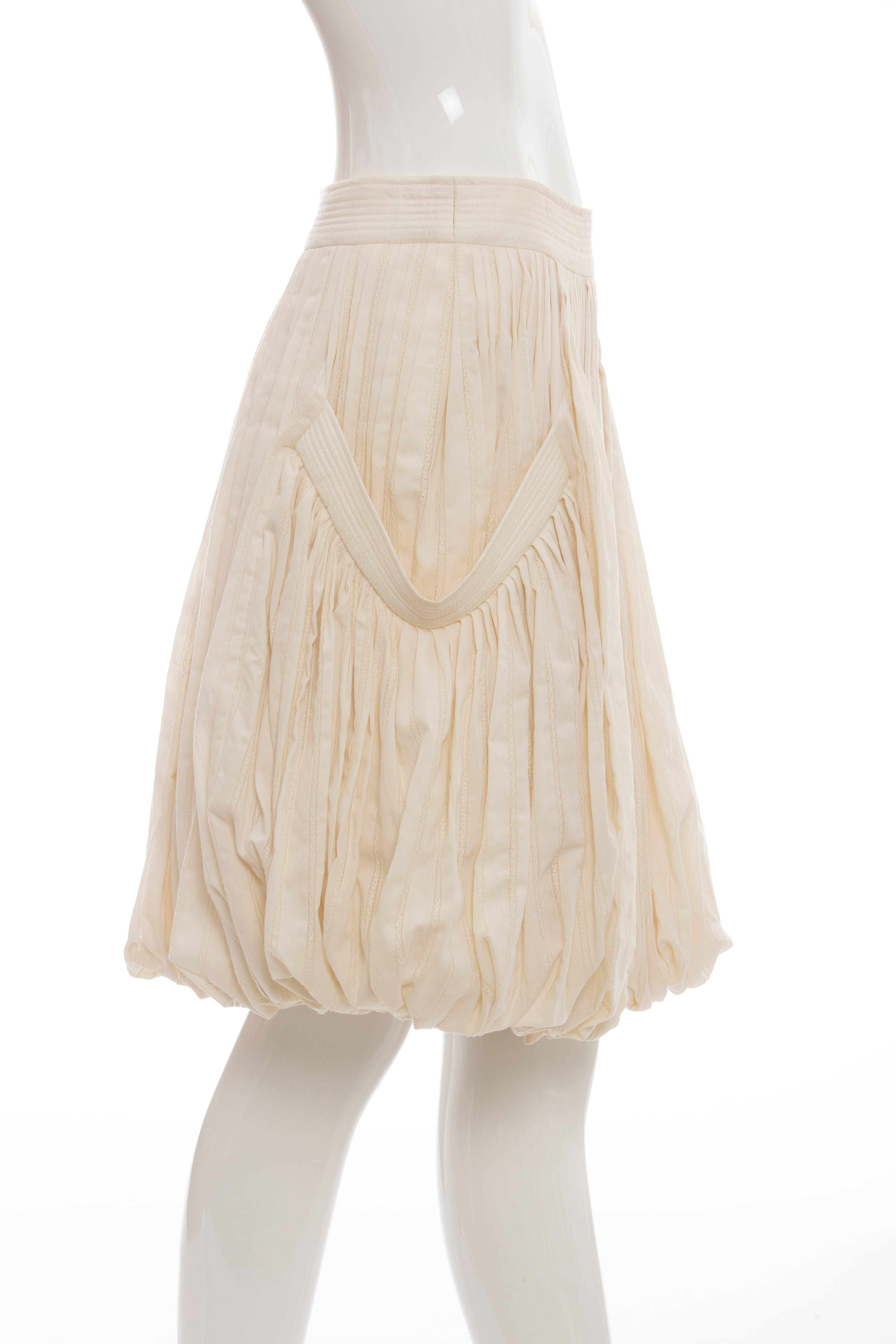 Alexander McQueen Cream Pleated Cotton Skirt Two Deep Pockets, Spring 2006 In New Condition In Cincinnati, OH