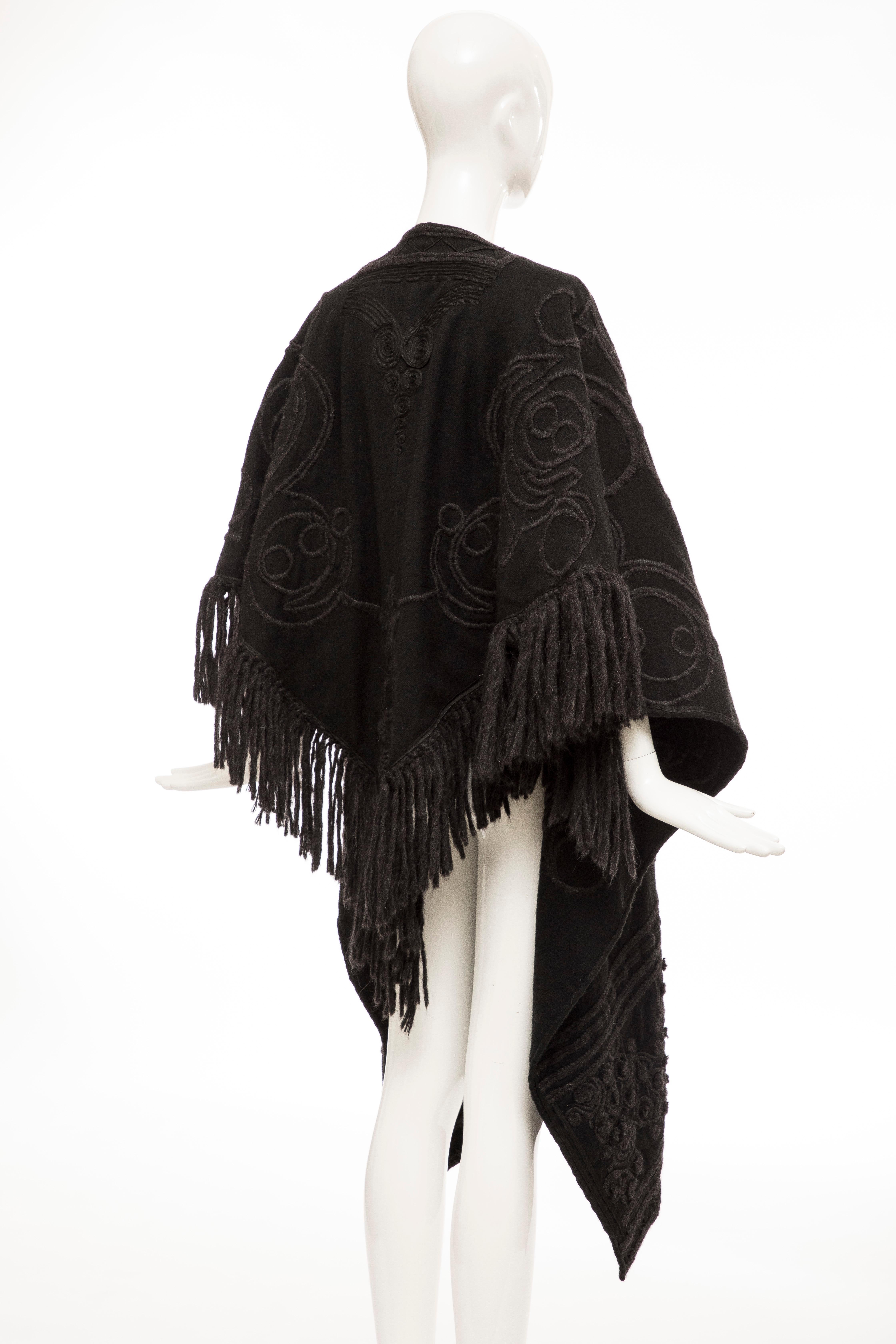 Dries Van Noten Runway Black Wool Embroidered Fringe Cape, Fall 2002 In Good Condition For Sale In Cincinnati, OH