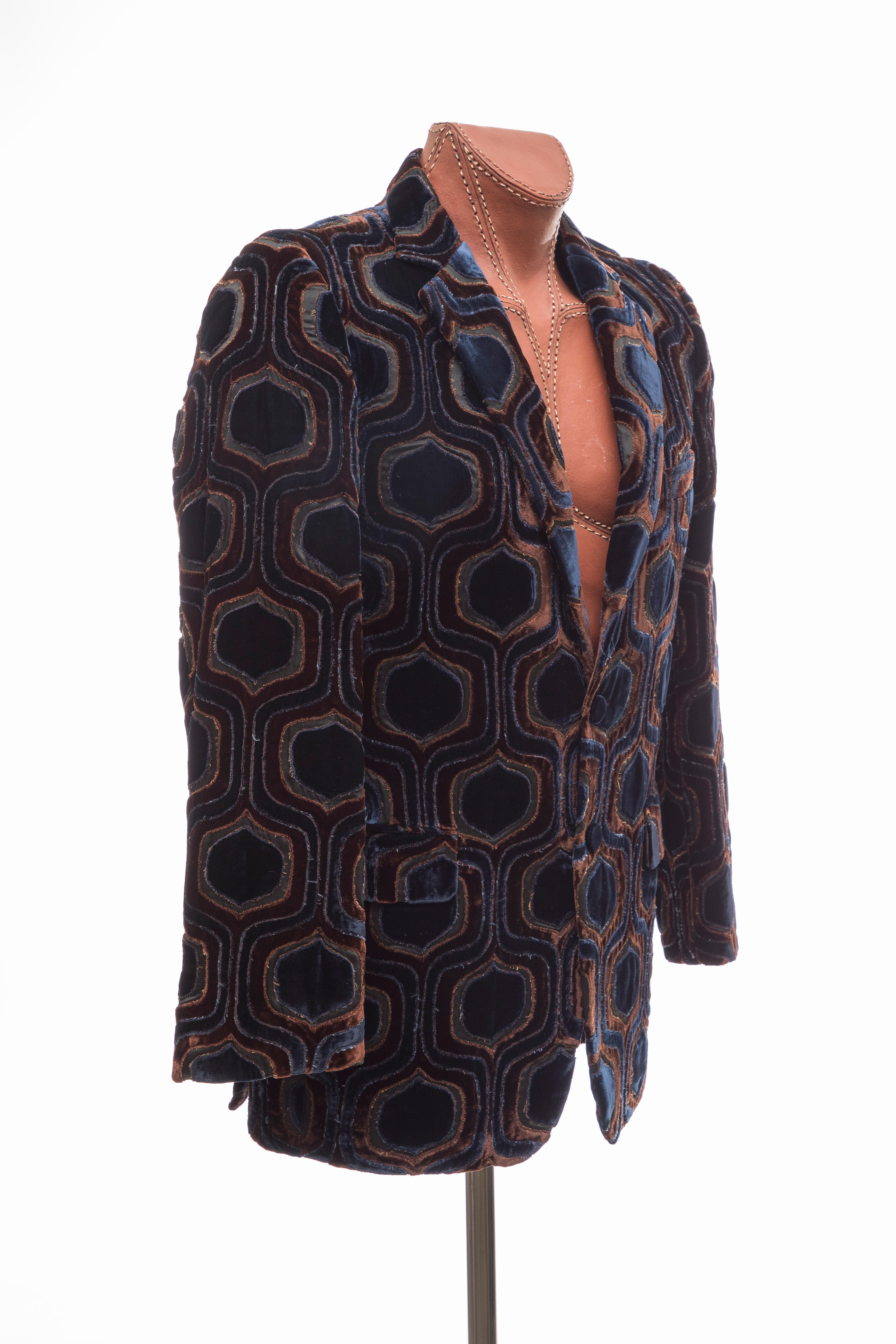 Black Gucci Tom Ford Runway Men's Navy Blue Geometric Velvet Evening Jacket, Fall 2000