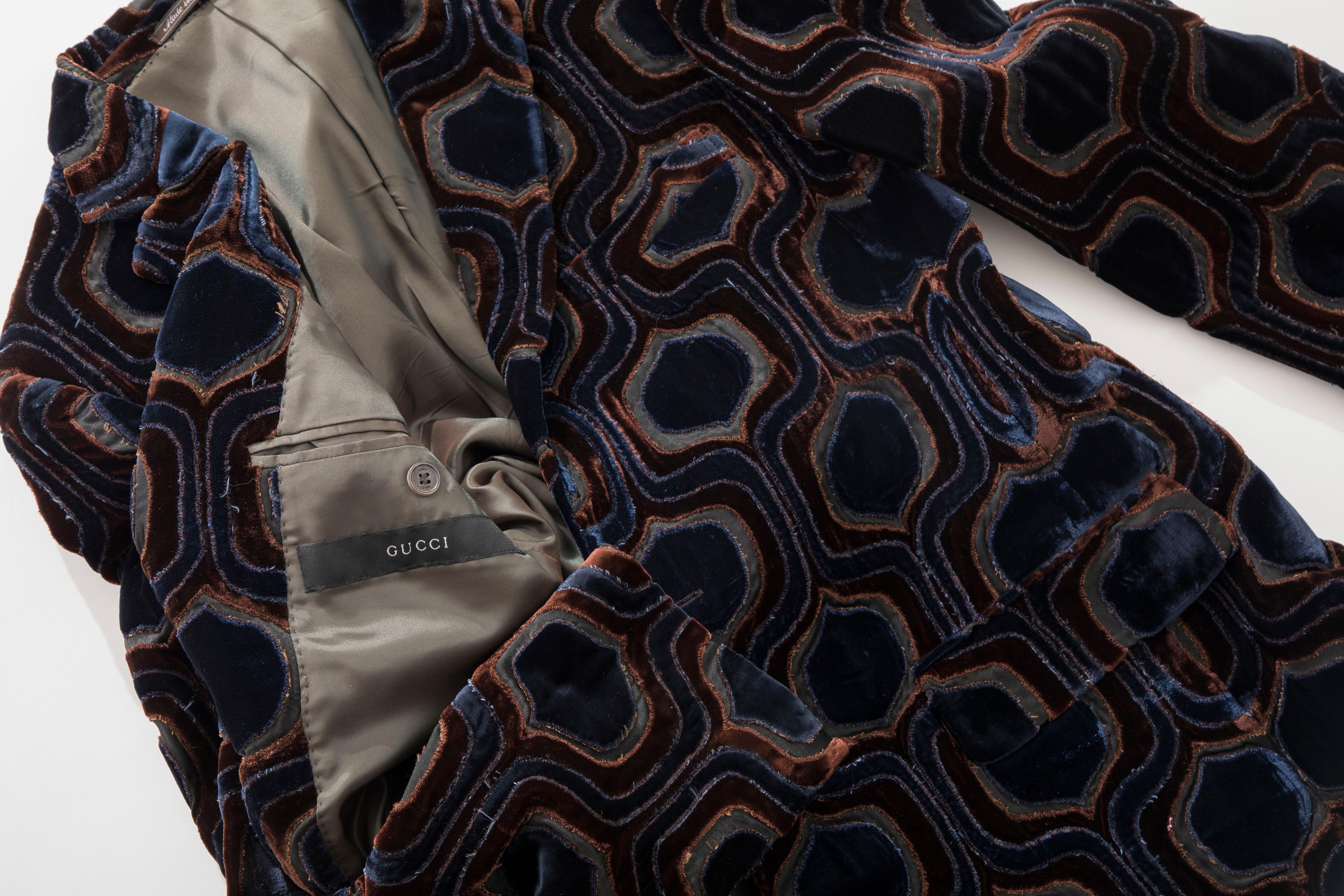 Gucci Tom Ford Runway Men's Navy Blue Geometric Velvet Evening Jacket, Fall 2000 7