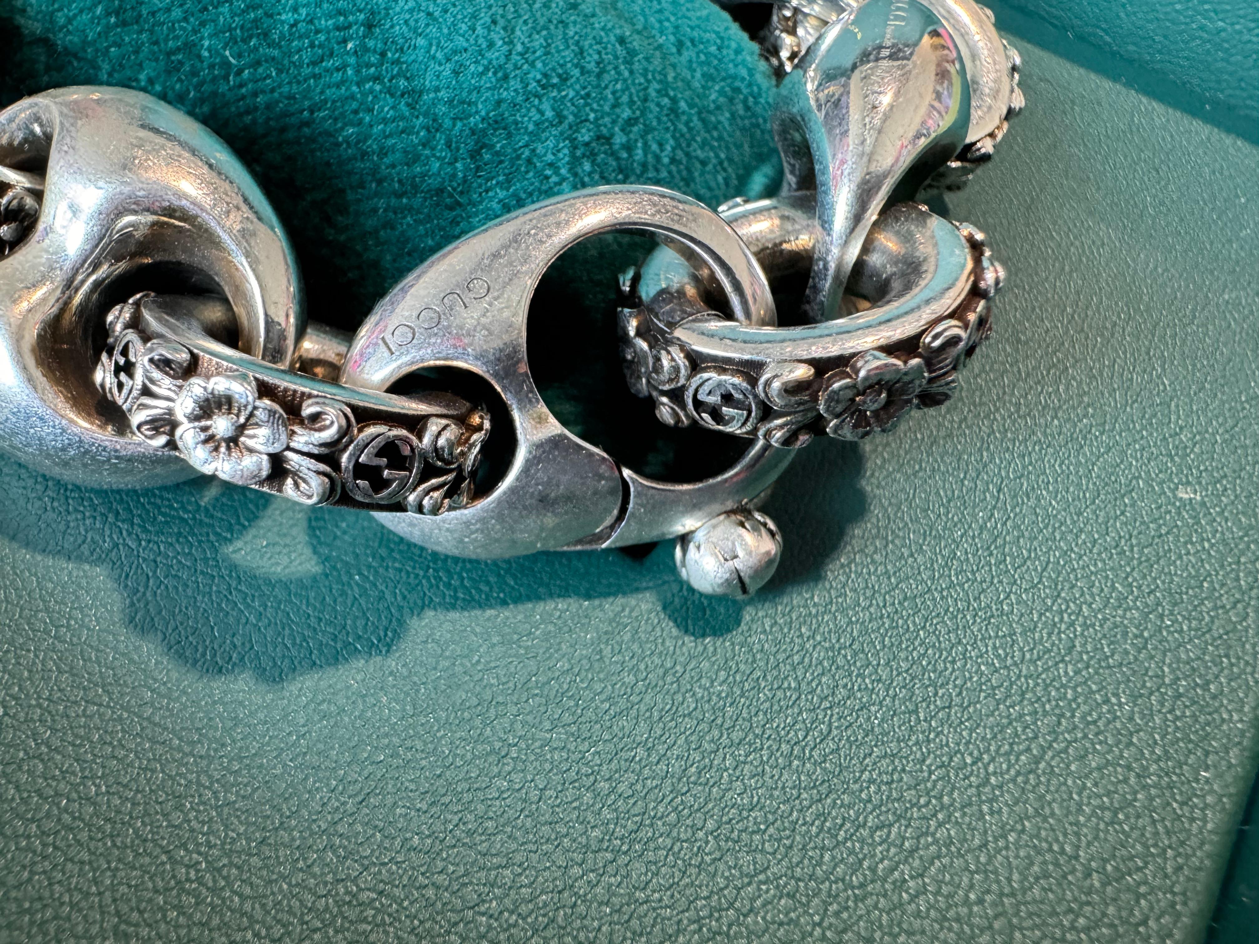 Hexagon Cut Gucci Sterling Silver Interlocking G Marina Chain Bracelet For Sale
