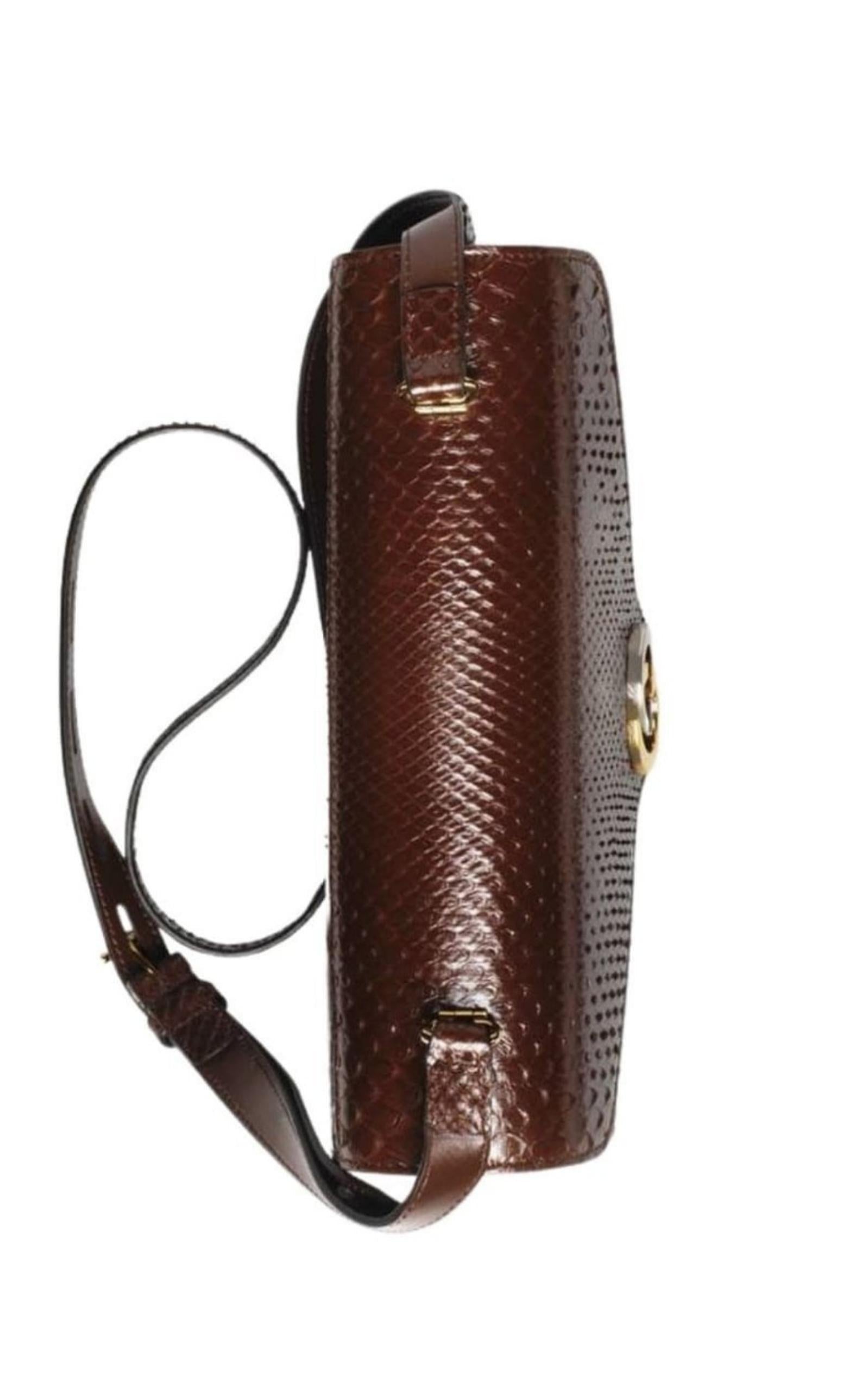 New Gucci Real Python Multi Color Shoulder Bag Collectible en vente 3