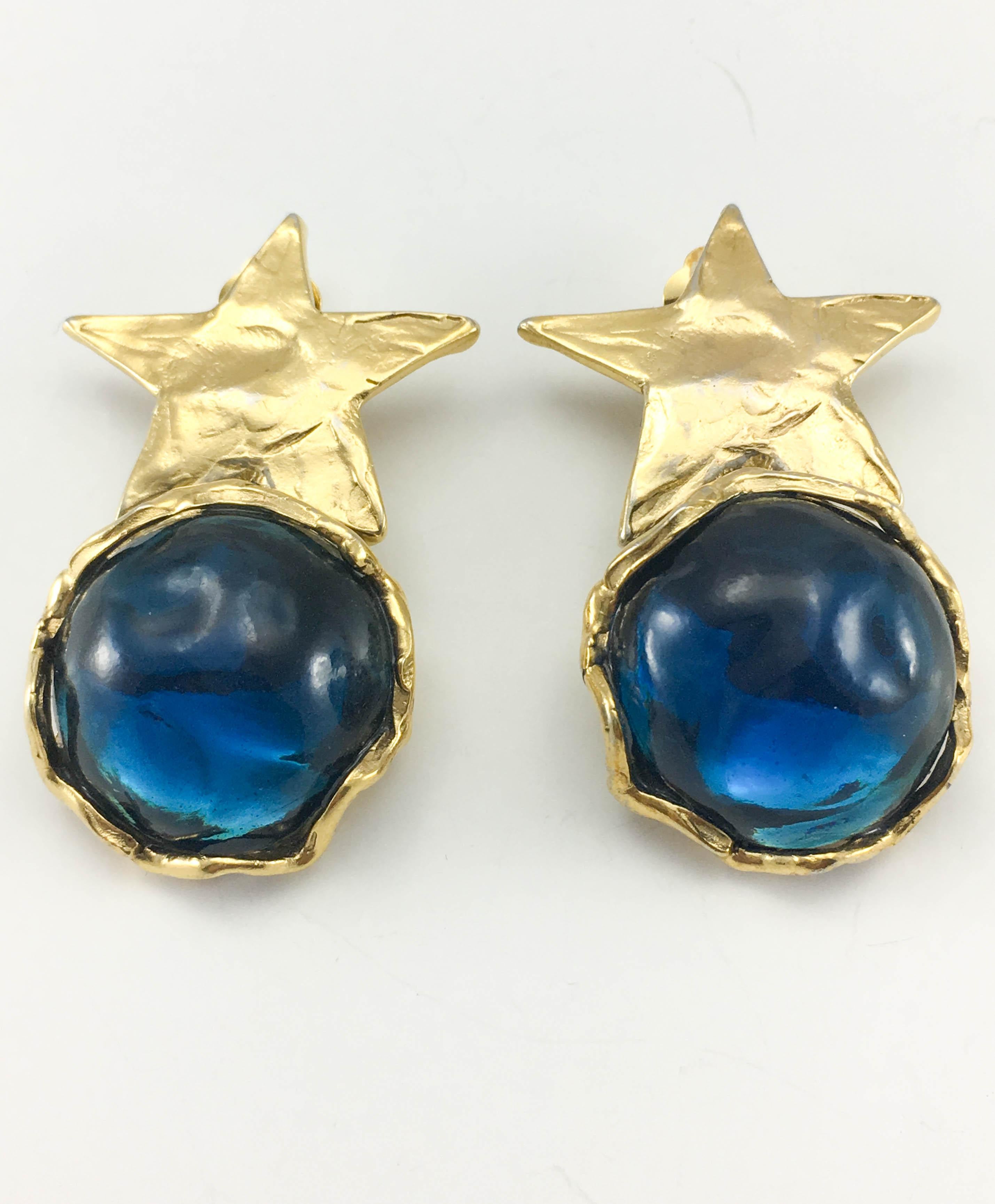 1980's Yves Saint Laurent Blue Resin and Gold-Plated Star Earrings For Sale 2