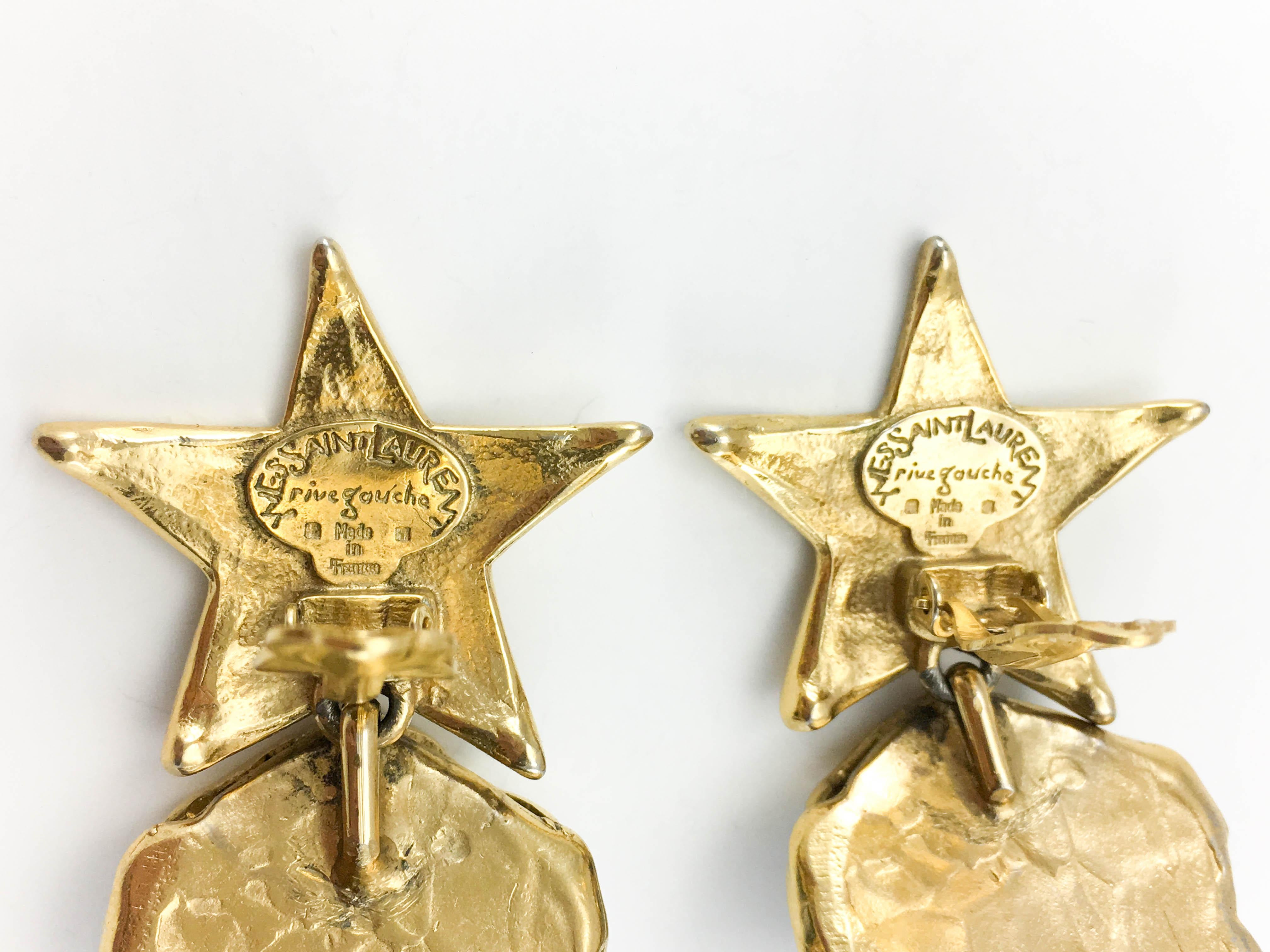 1980's Yves Saint Laurent Blue Resin and Gold-Plated Star Earrings For Sale 6