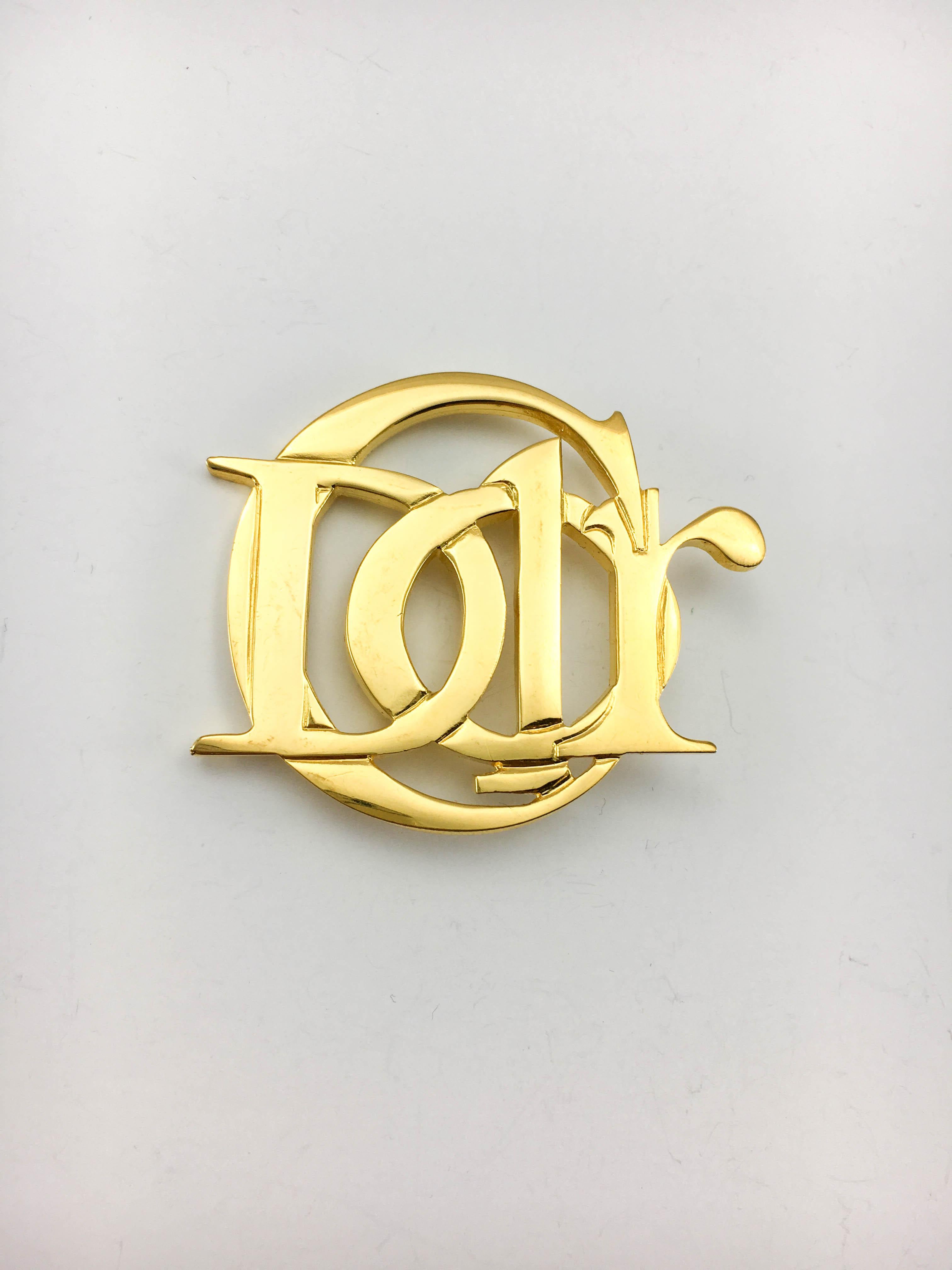 1990's Christian Dior Stylised Gilt Logo Brooch In Excellent Condition For Sale In London, Chelsea