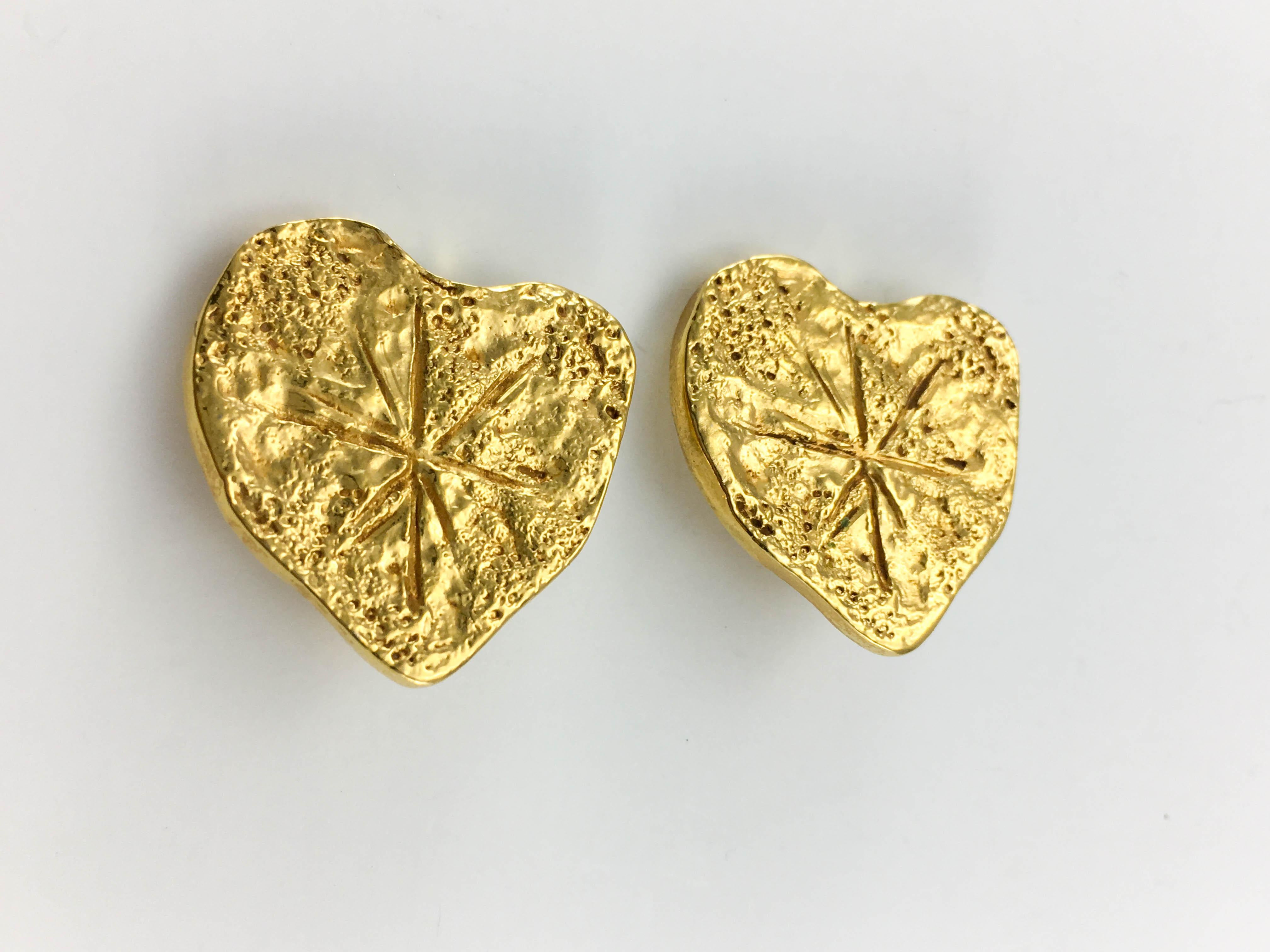 1994 Christian Lacroix Gold-Plated Modernist Heart Earrings For Sale 1
