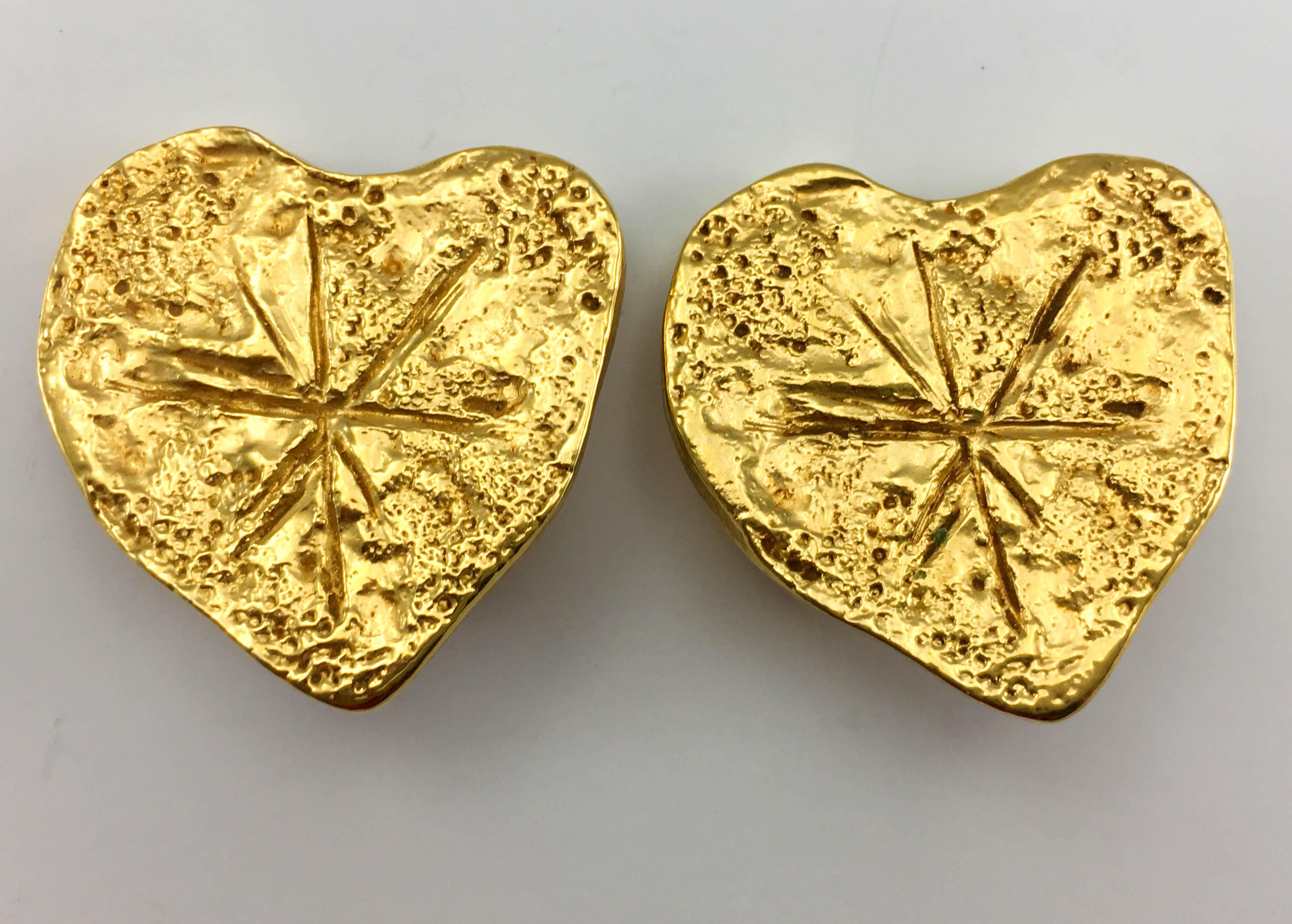 1994 Christian Lacroix Gold-Plated Modernist Heart Earrings For Sale 2