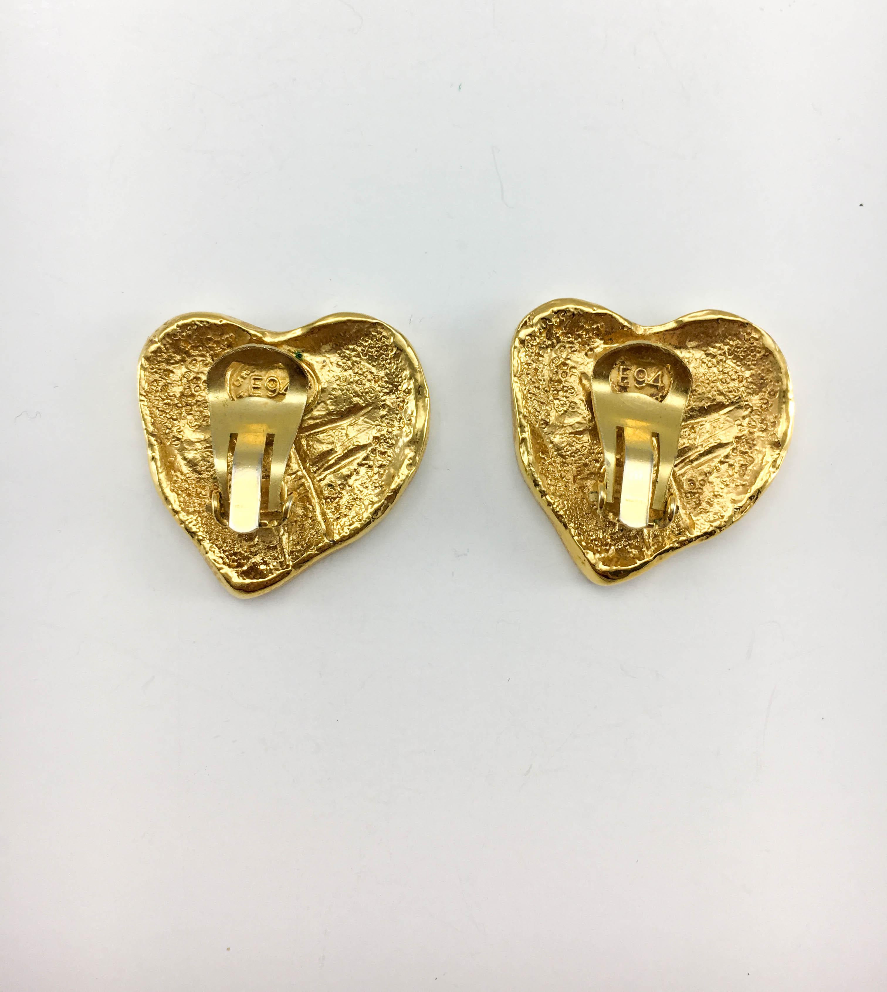 1994 Christian Lacroix Gold-Plated Modernist Heart Earrings For Sale 3