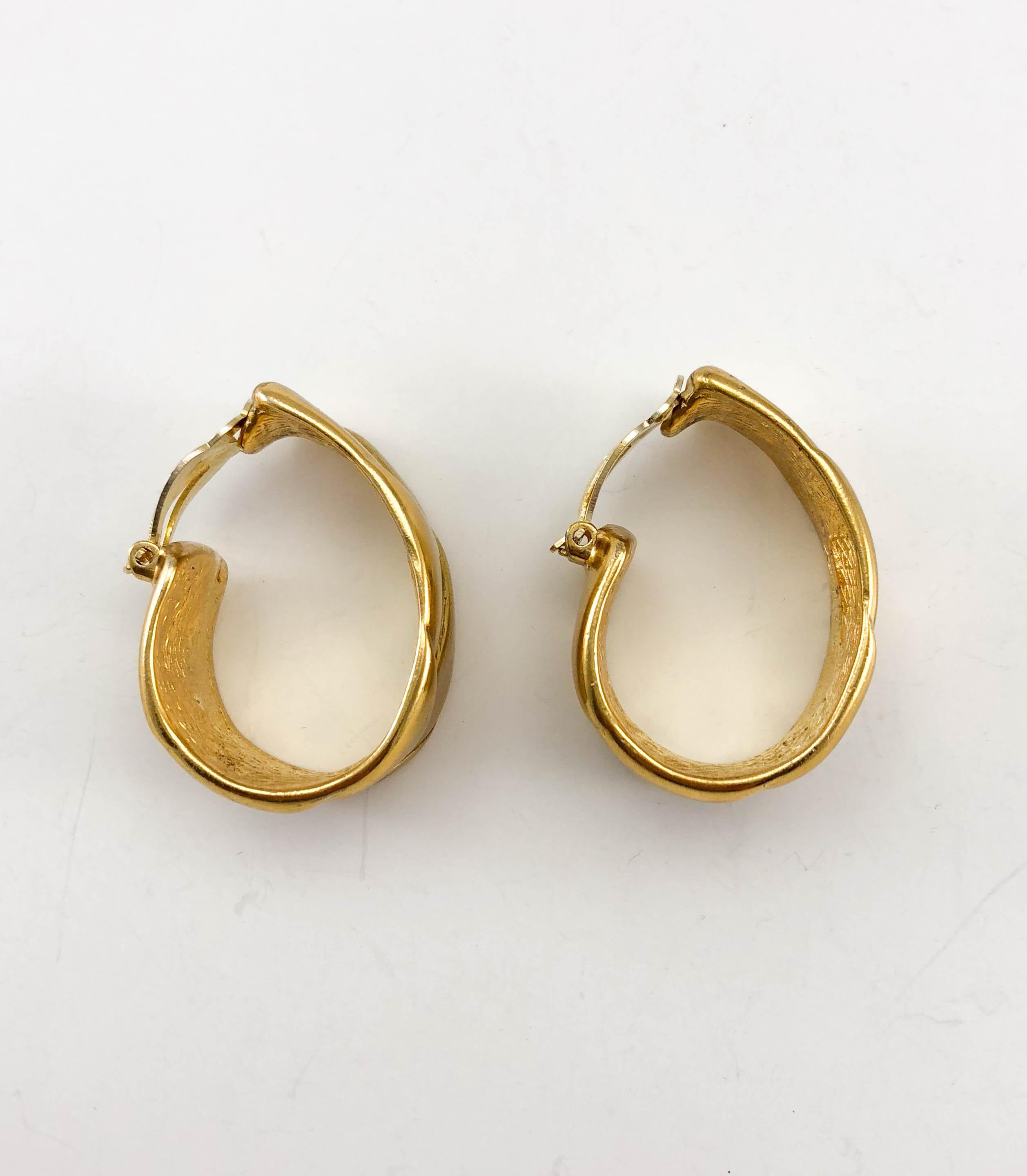 1980's Yves Saint Laurent Gold-Plated Quilted Hoop Earrings For Sale 3