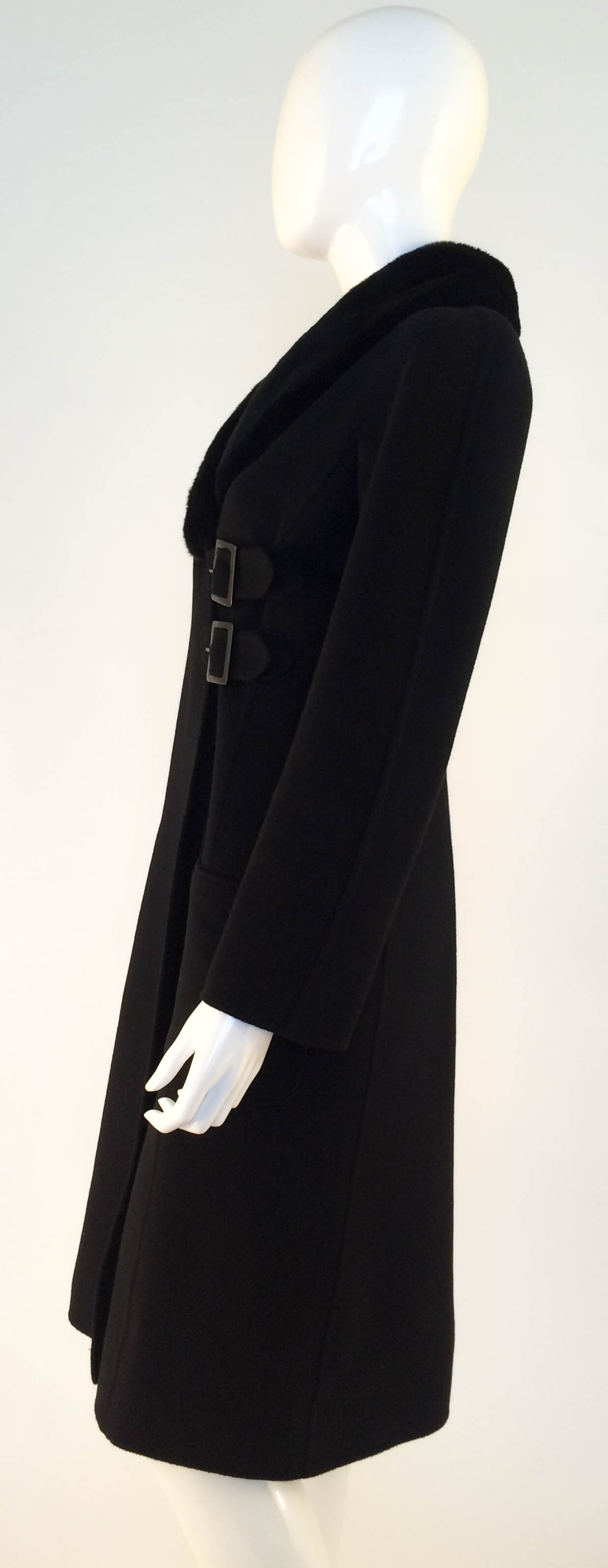 Valentino Wool Coat With Chinchilla Fur Collar - 1990s 1