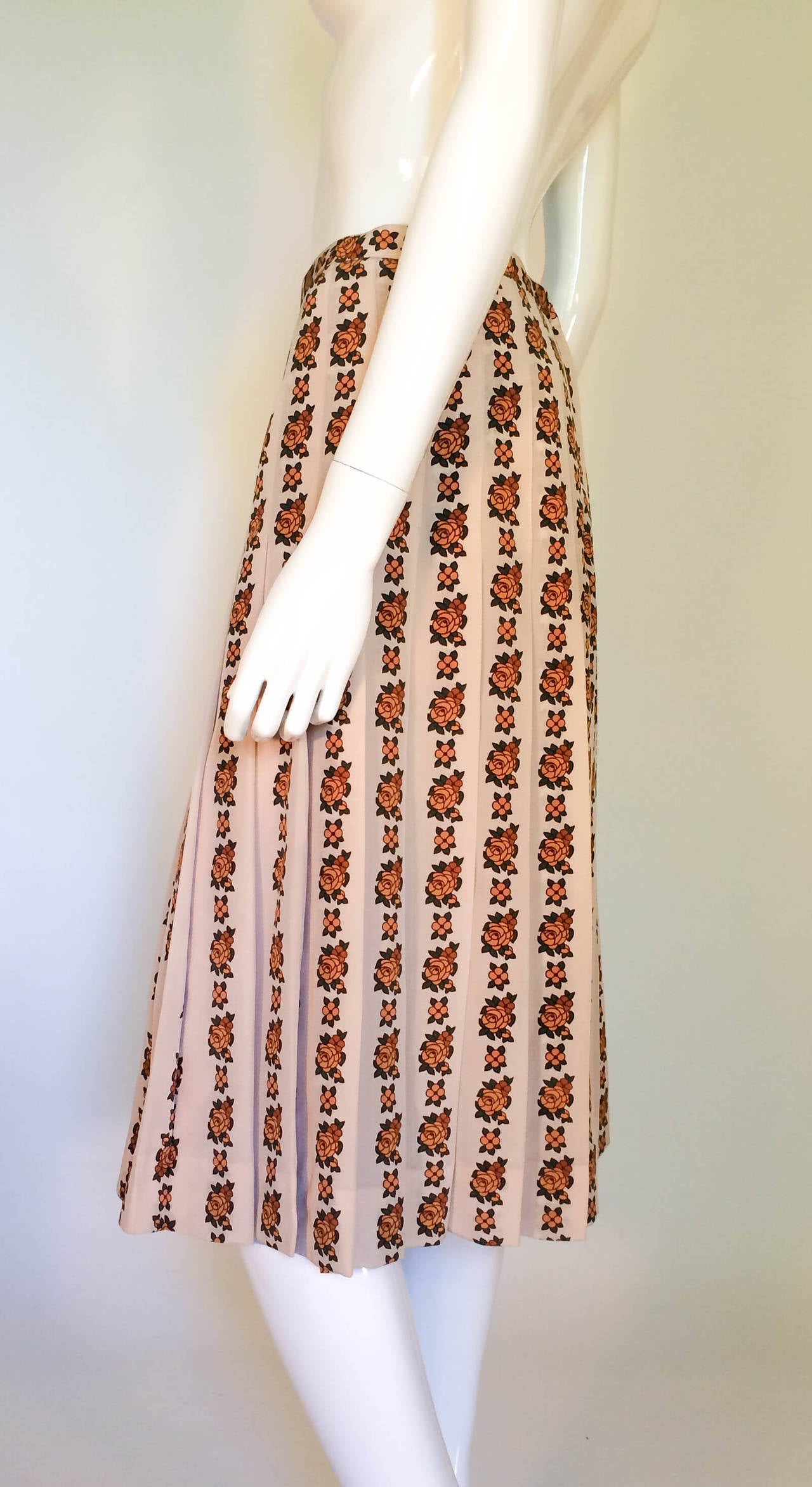 Women's Celine Silk Pleated Floral Skirt - 1990s