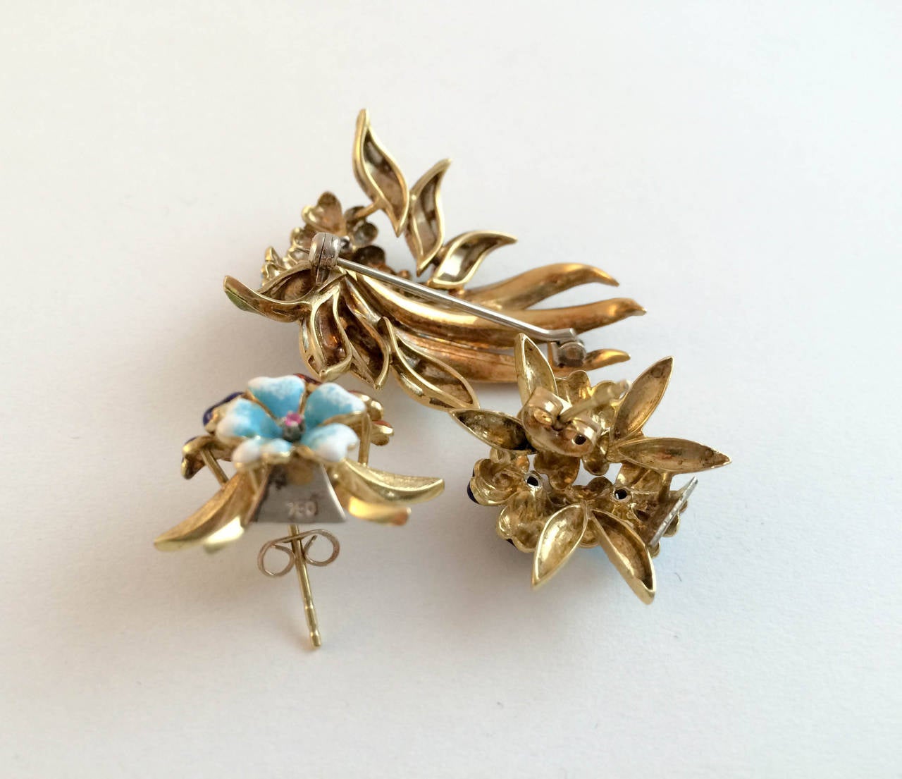 Gold, Enamel and Diamonds Set - 1980s For Sale 1