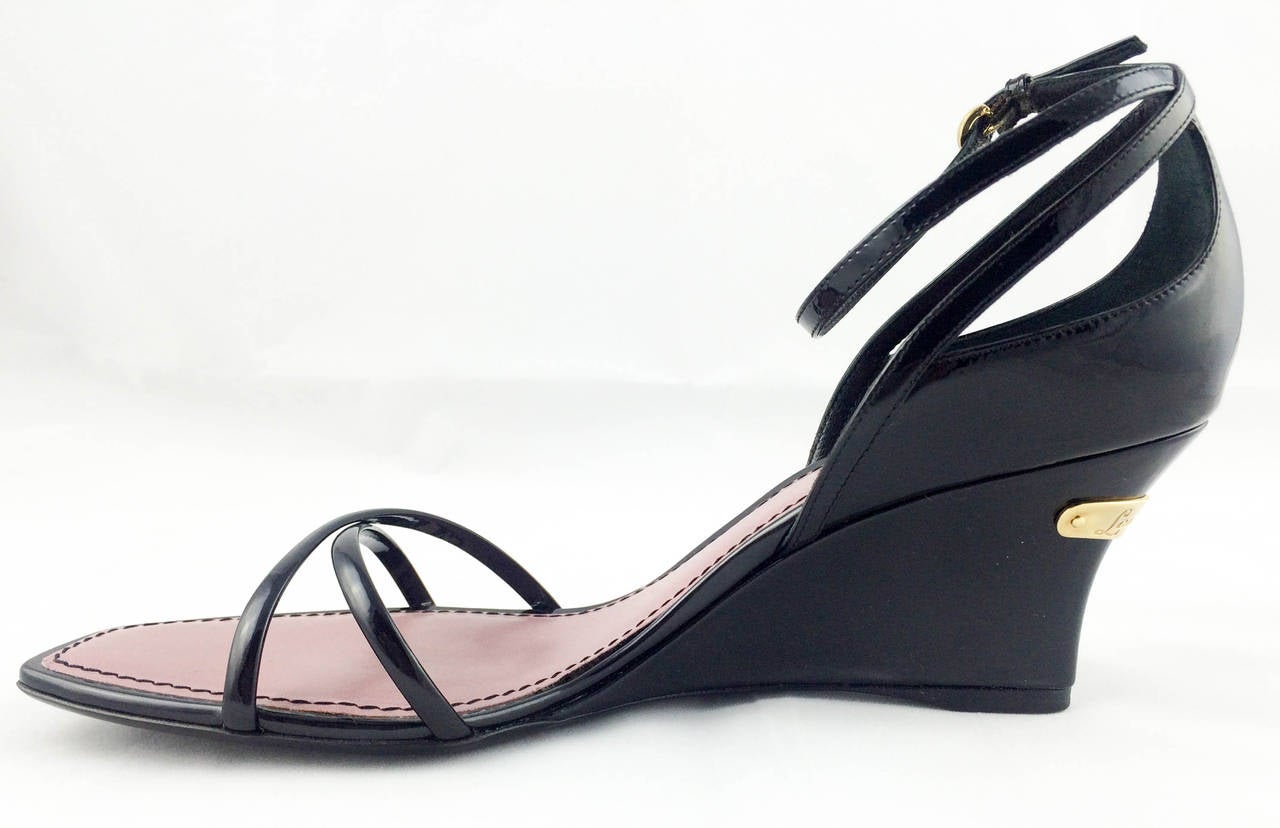 Louis Vuitton Strawberry Wedges Sandals - 2009 In Excellent Condition For Sale In London, Chelsea