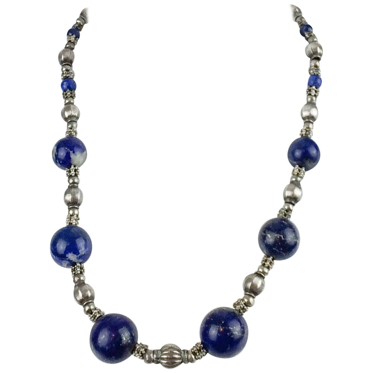 Silver and Lapis Lazuli Necklace - 1970s For Sale