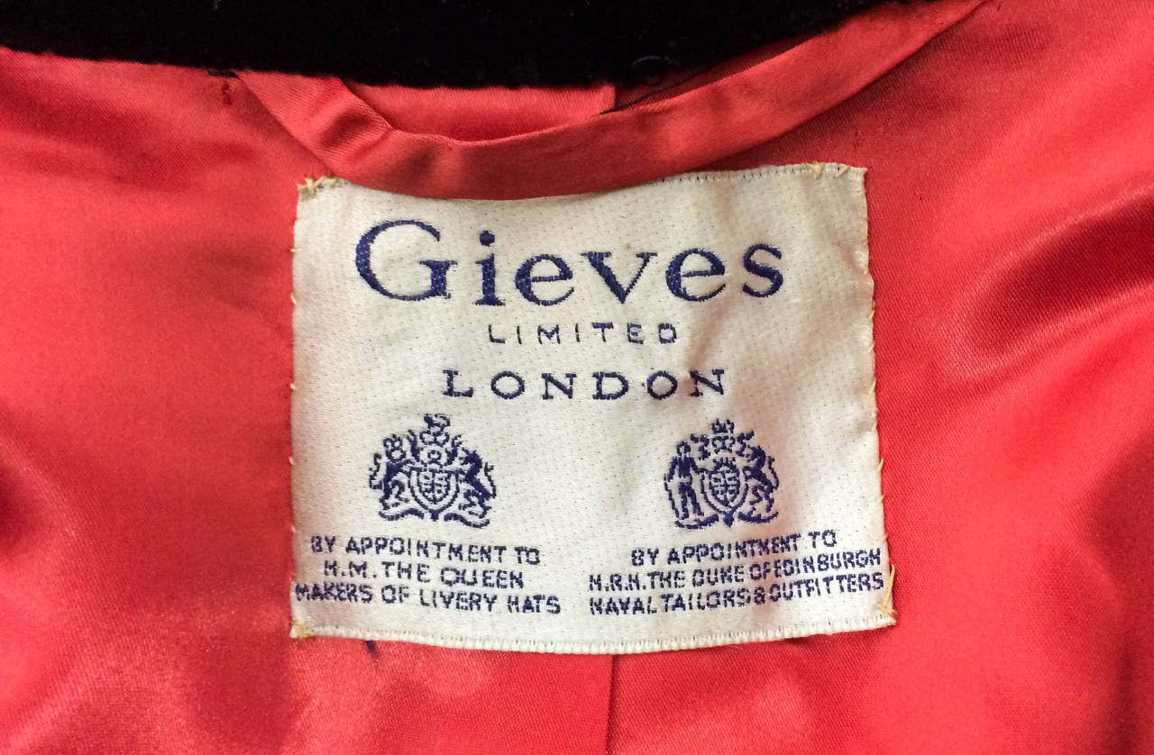 Gieves Ltd Black Wool Cape Cloak - 1950's In Excellent Condition In London, Chelsea