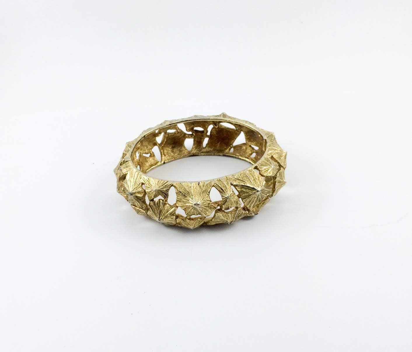 Dazzling Vintage Lanvin Bracelet. This super stylish Lanvin bracelet in gilt metal has a fabulous design. This statement piece is Lanvin signed on the inside. This is a great example of designer costume jewellery that will add a bit of flare to any