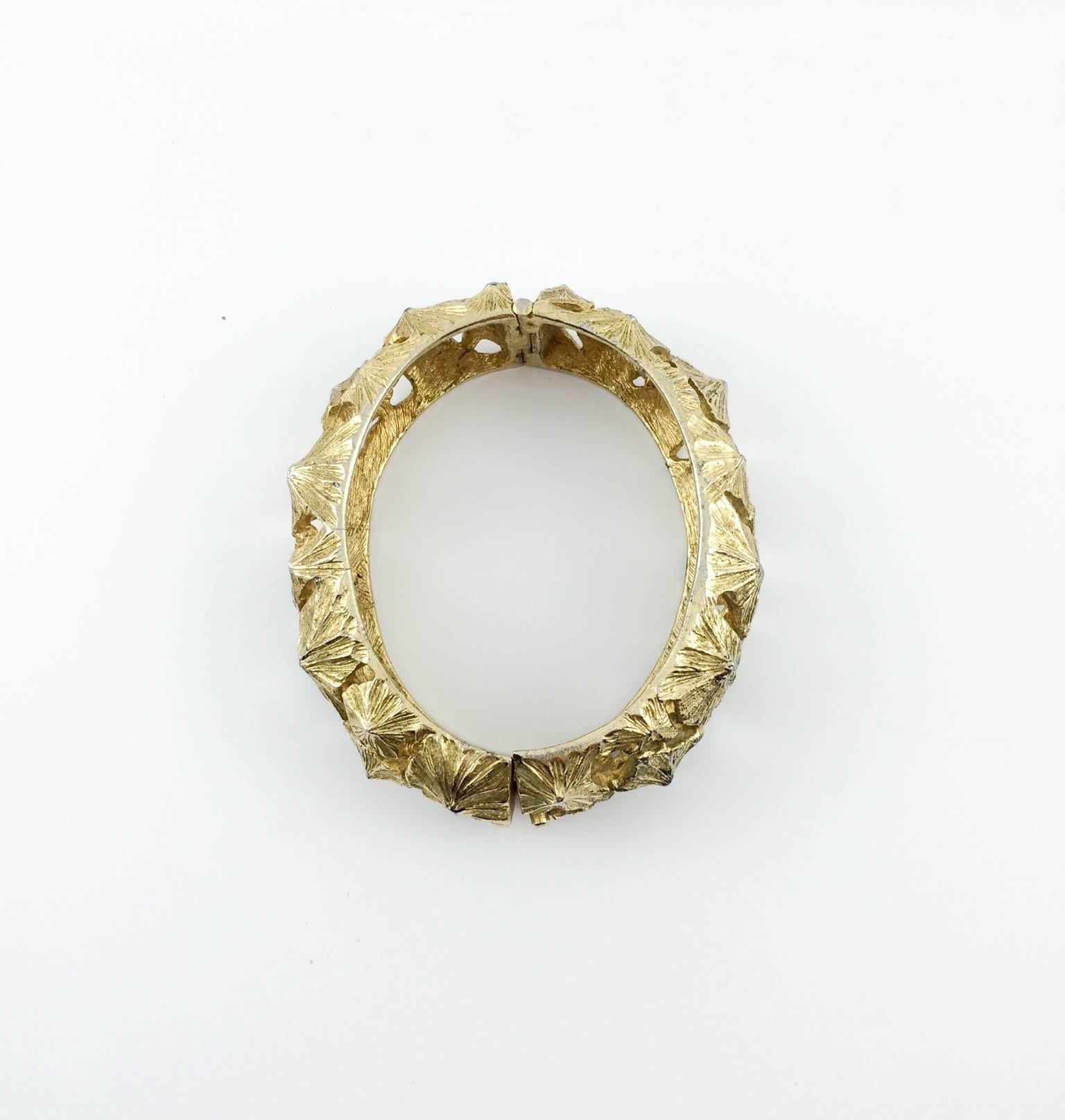 Lanvin Gold-Tone Bracelet - 1970s In Good Condition For Sale In London, Chelsea