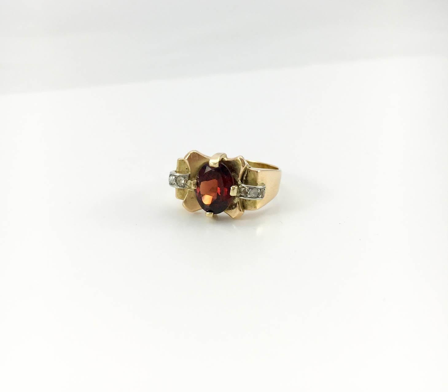 Women's Garnet, Gold and Diamond Cocktail Ring - 1940s For Sale