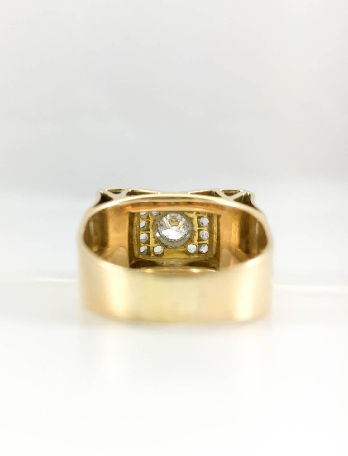 Gold and Diamond Cocktail Ring - 1940s For Sale 5
