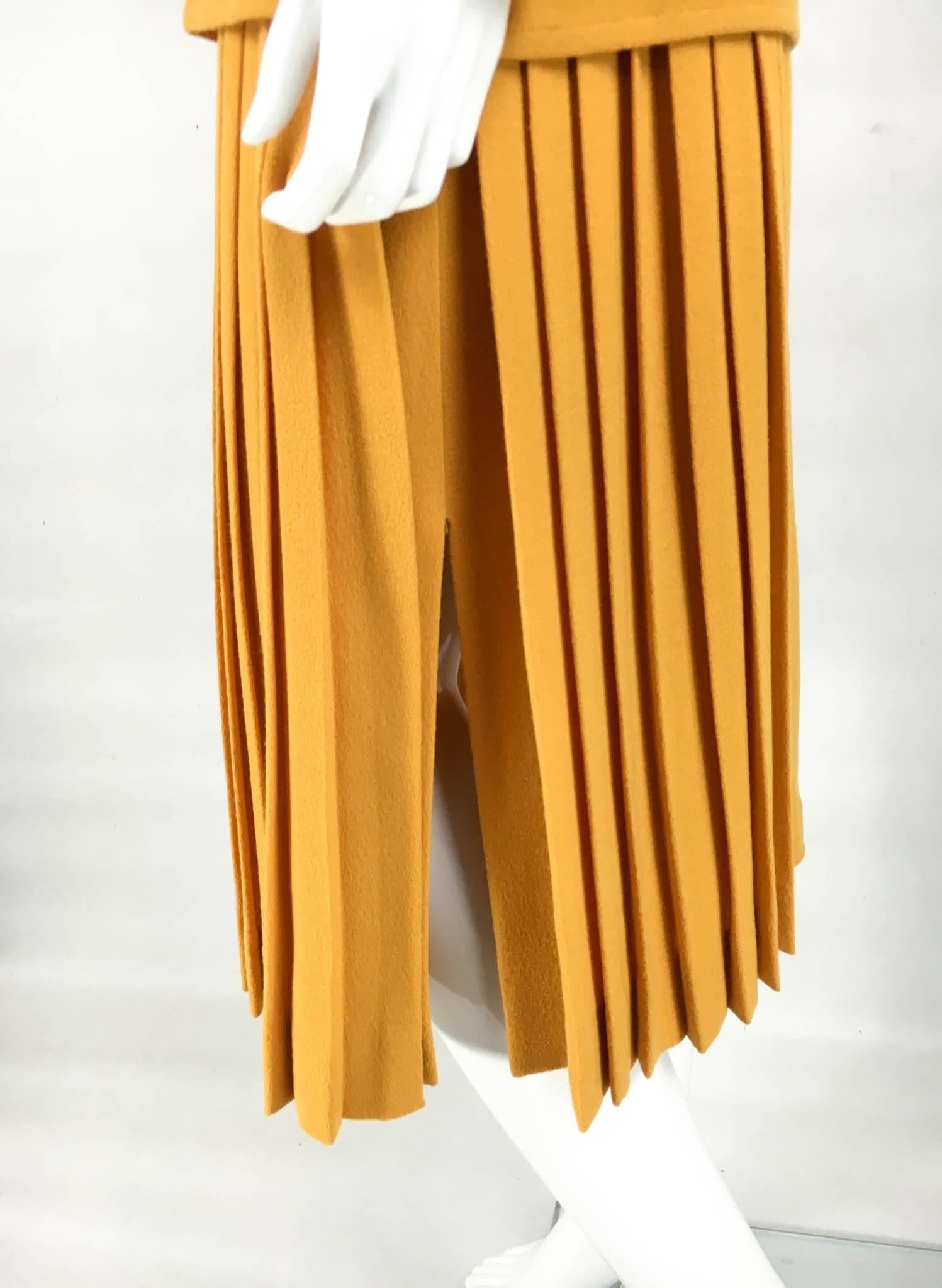 Dior Wool Crepe Pleated Skirt Ensemble - 1970s For Sale 2