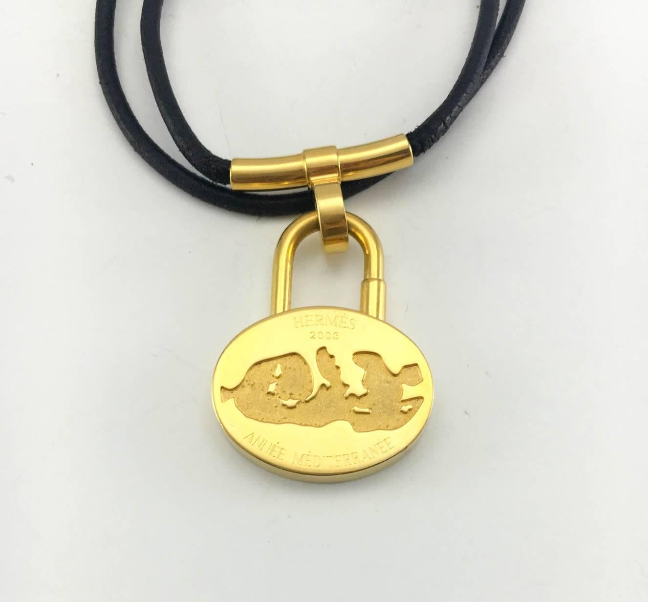 Hermes Gold-Plated Lock Pendant Necklace - 2003 In Excellent Condition In London, Chelsea