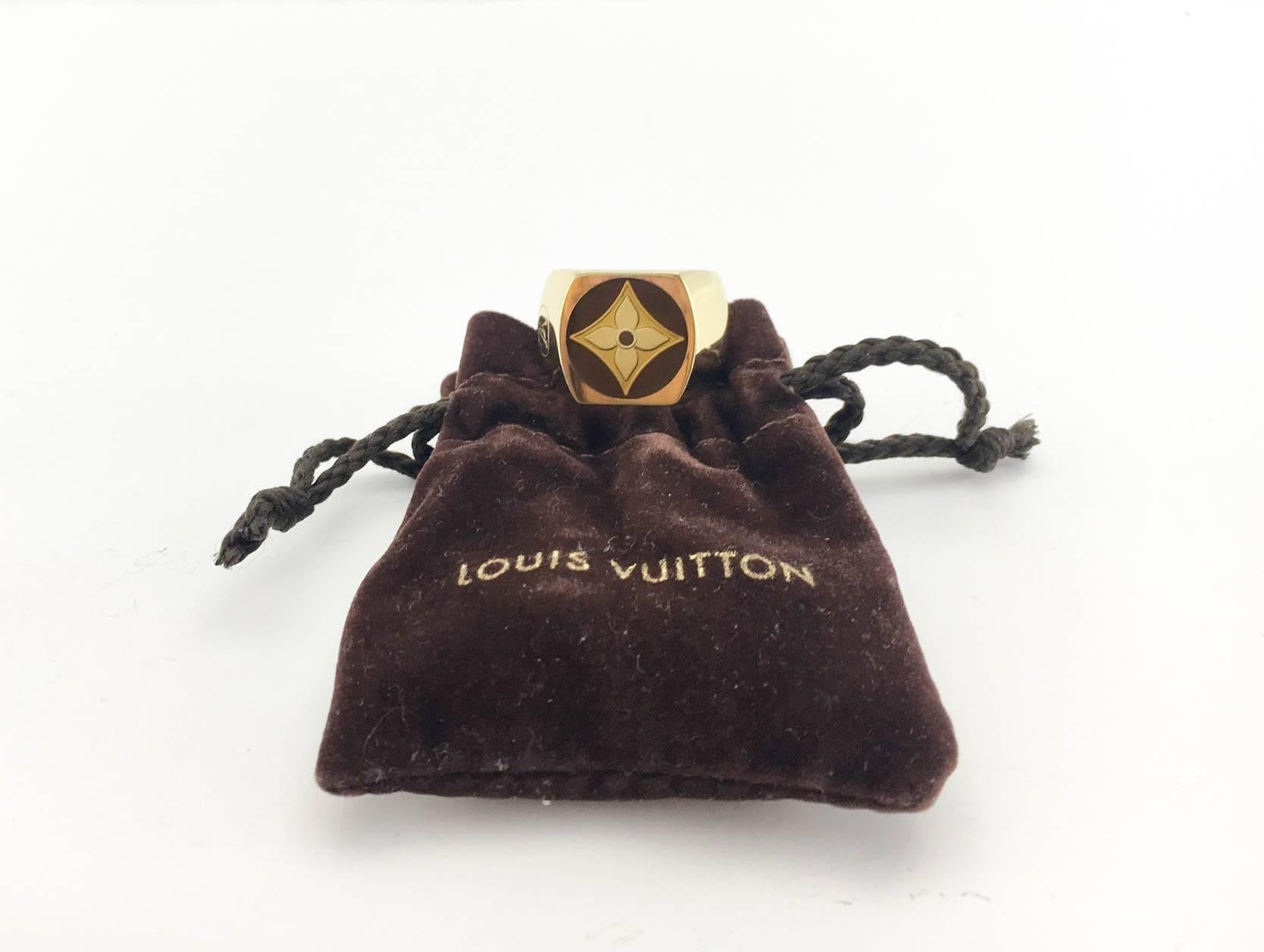 Louis Vuitton Monogram Unisex Gilt Silver Signet Ring 1
