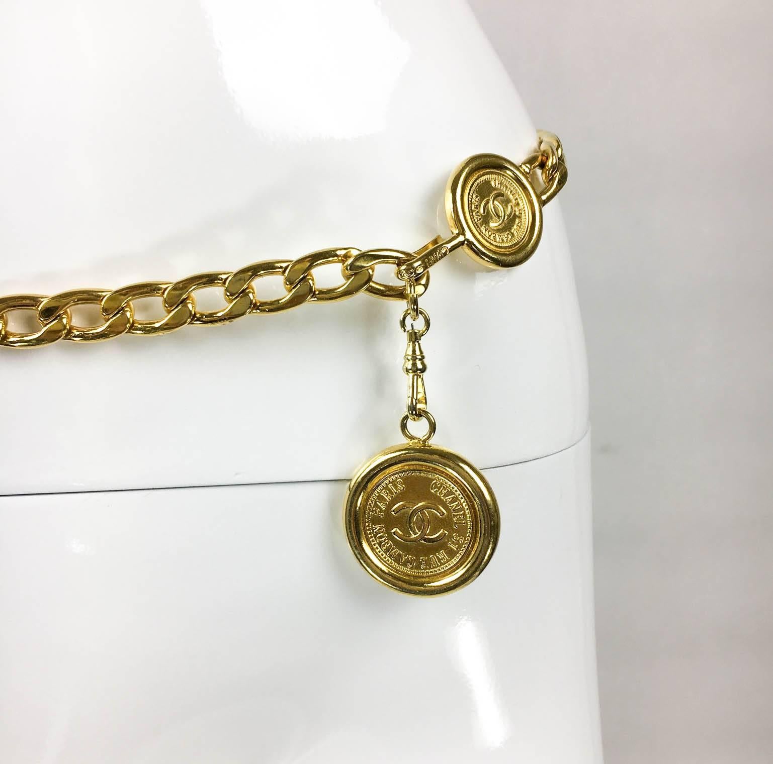 Women's Chanel Gold-Tone Chain Medallion Pendant Belt / Necklace - 1990s