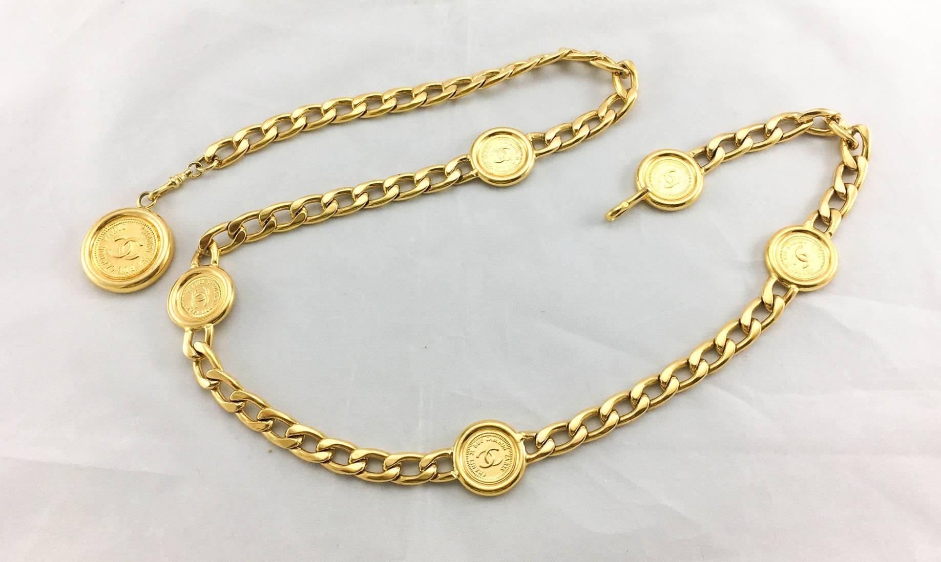 Chanel Gold-Tone Chain Medallion Pendant Belt / Necklace - 1990s 2