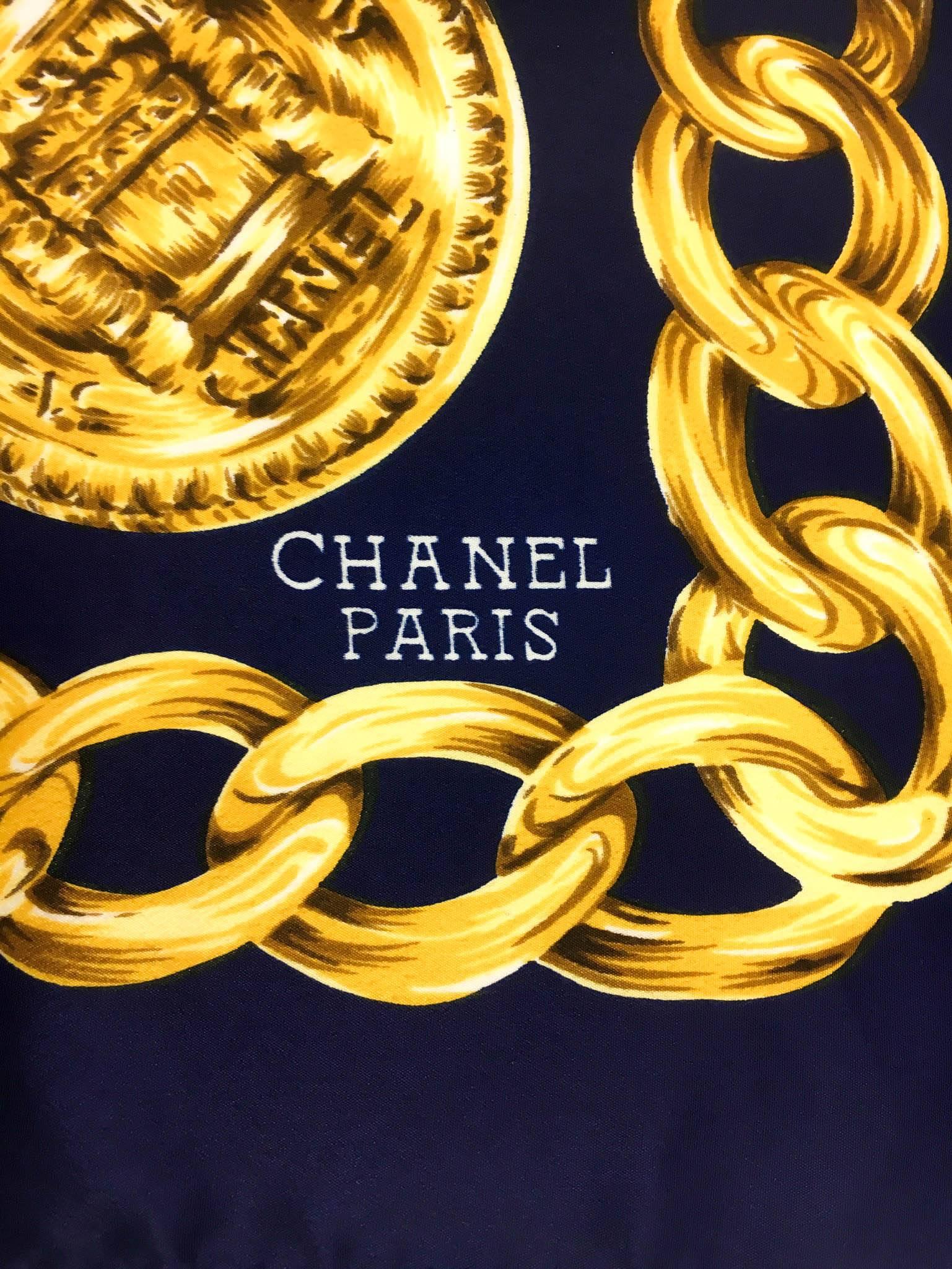 Chanel 'Chains' Navy Blue and Golden Scarf - 1990s 1