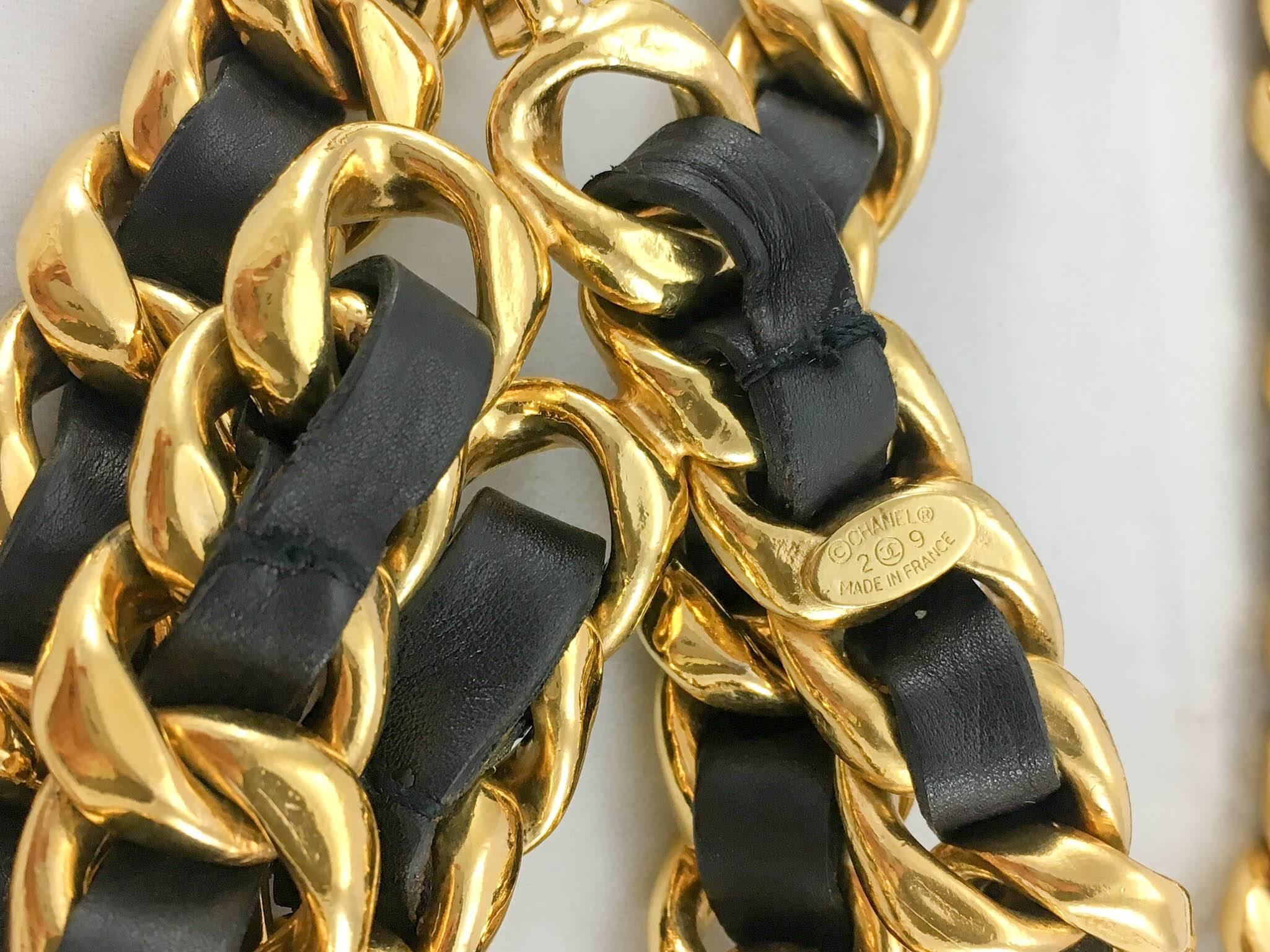 Chanel Runway Black Leather and Gold-Tone Chain Logo Belt - Circa 1992 1
