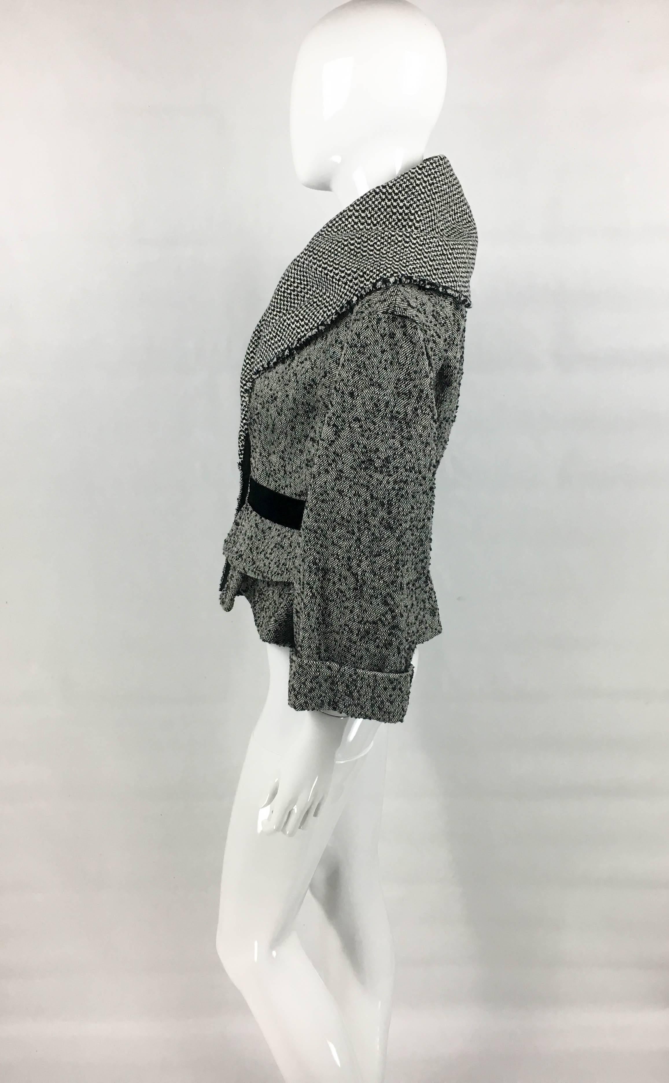 Louis Vuitton Black and White Tweed Jacket With Dramatic Collar - 21st Century 3