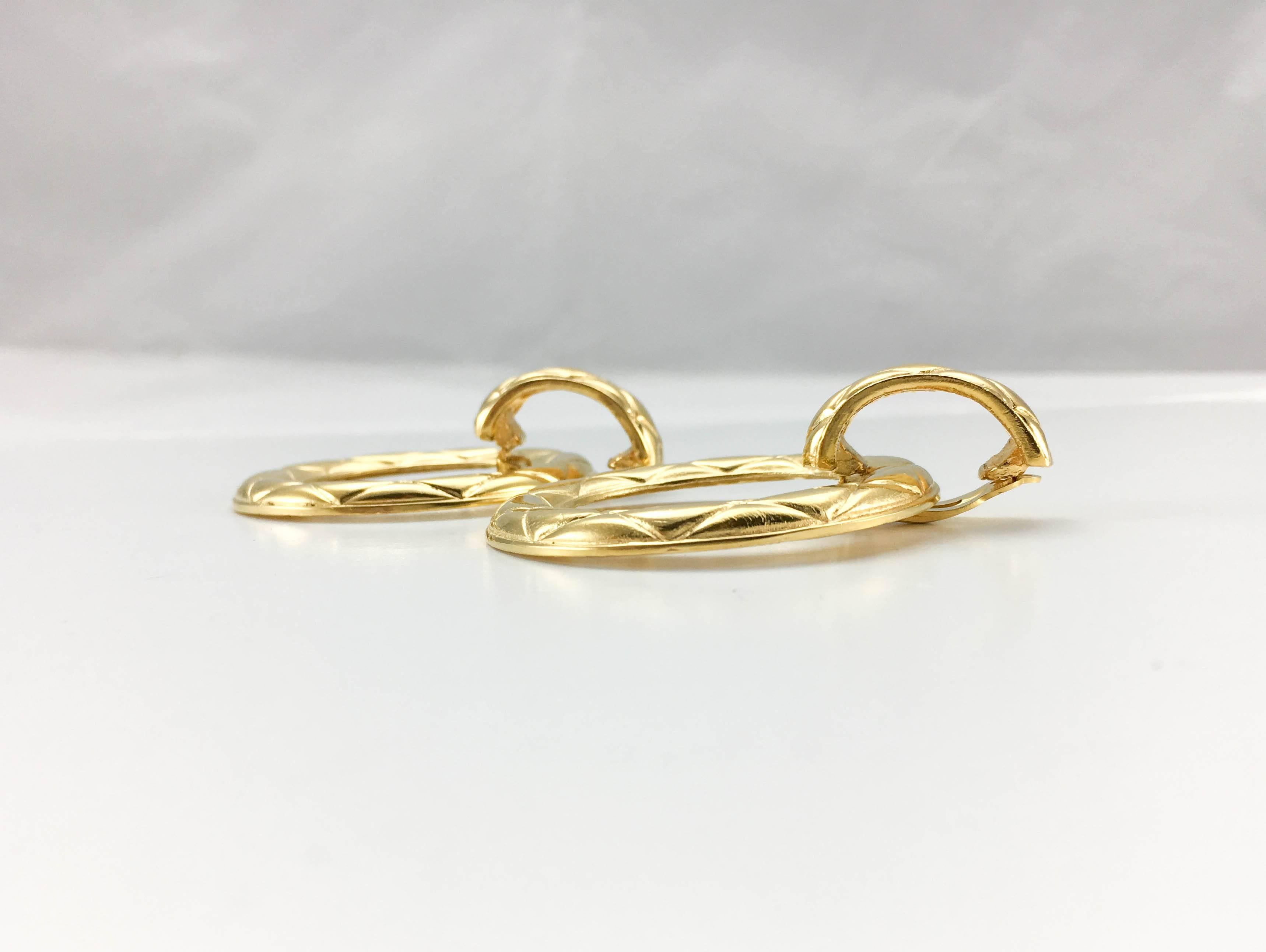 1980's Chanel Large Quilted Gold-Plated Hoop Earrings 6