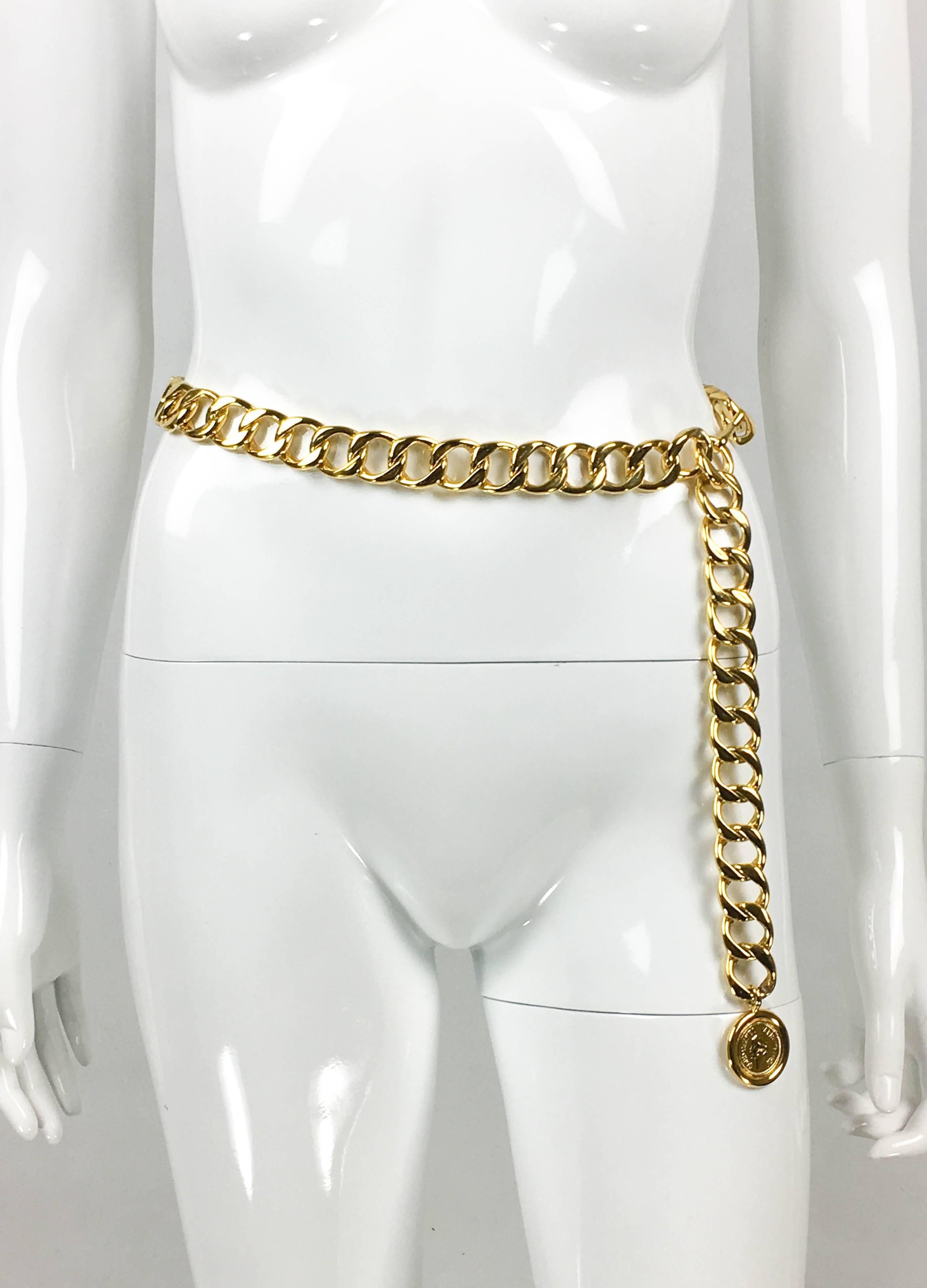 1980's Chanel Gold-Tone Medallion Chain Necklace / Belt 5