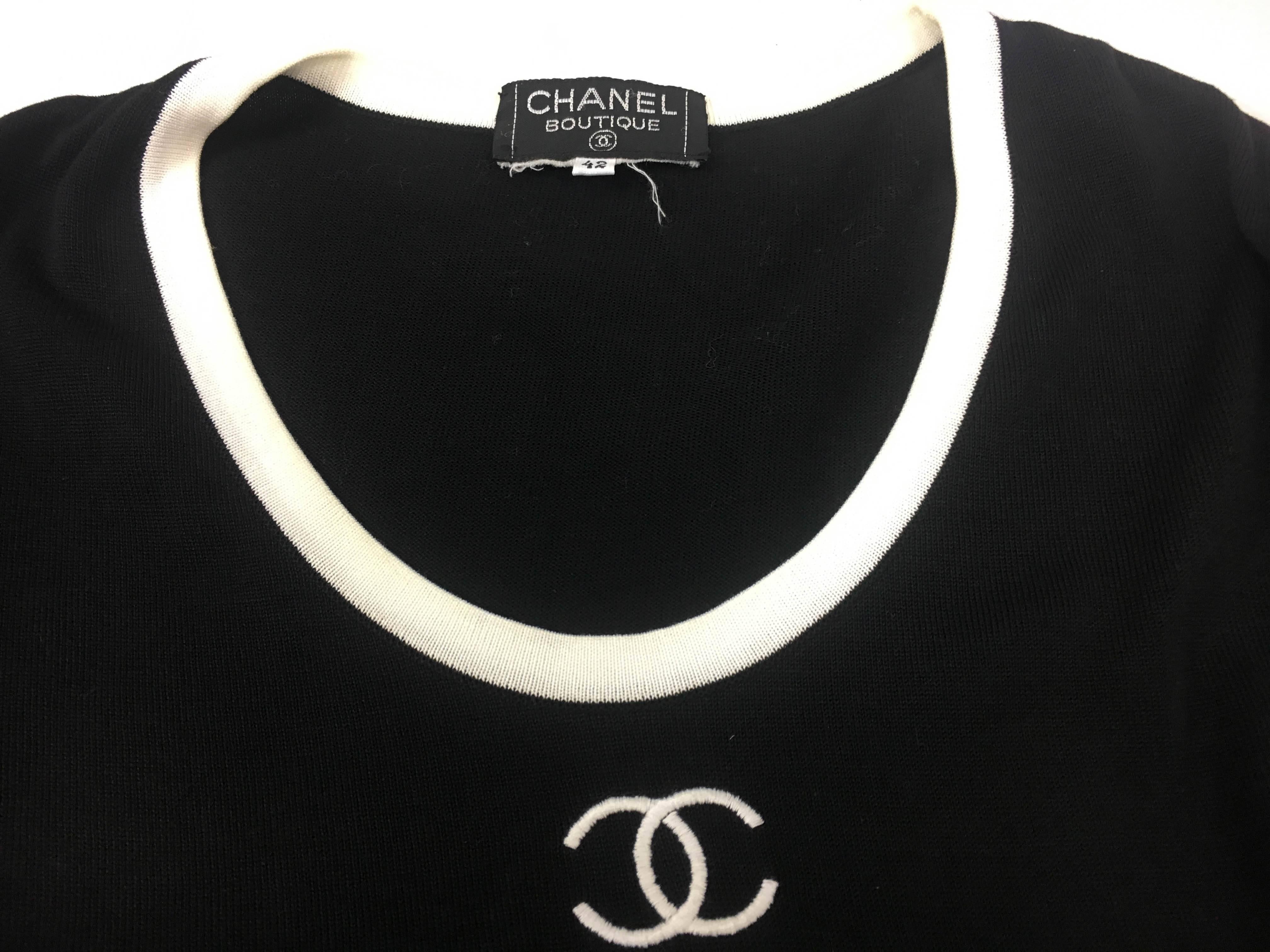 1990s Chanel Black Cotton Jersey T-Shirt With White Logo 1