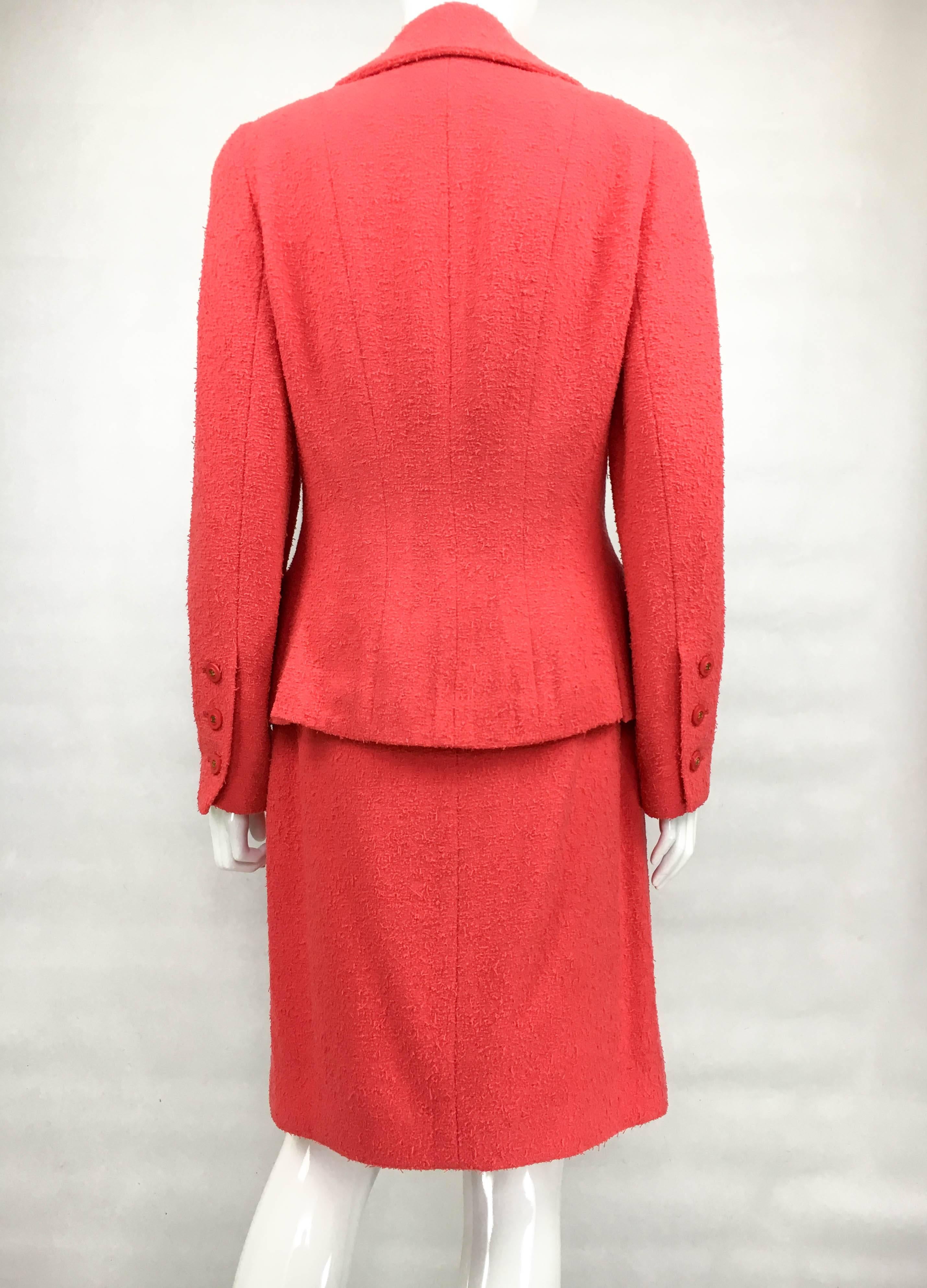 1994 Chanel Runway Look Hot Pink Bouclé Wool Skirt Suit In Excellent Condition For Sale In London, Chelsea