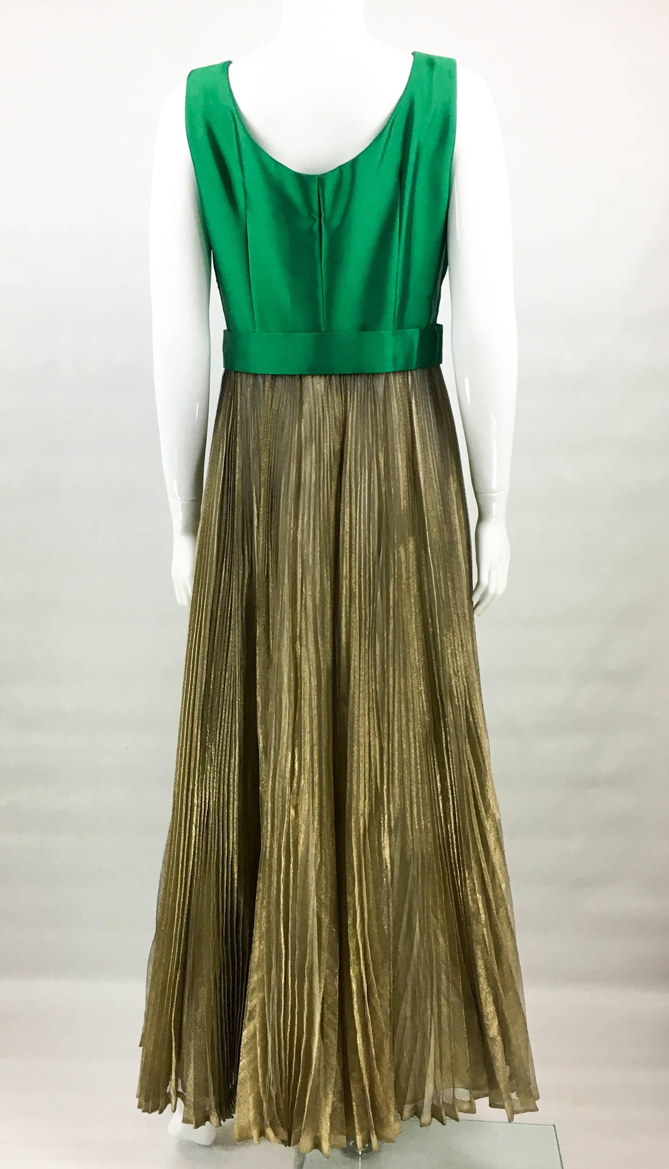 Lanvin Haute Couture Green Gazar and Gold Lame Pleated Gown, early 1960s For Sale 2