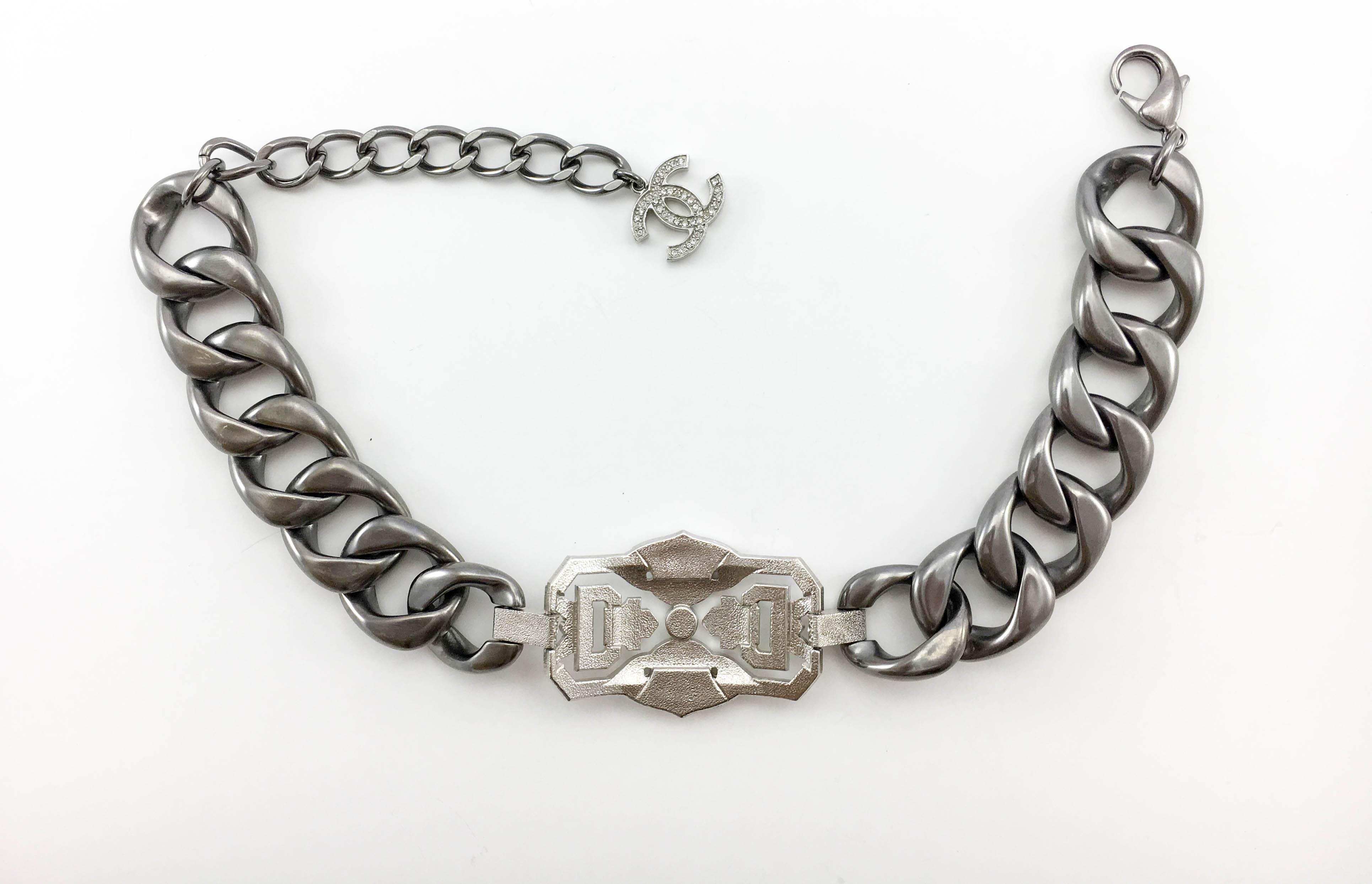 Chanel Runway Look Diamanté Embellished Gunmetal Coloured Chunky Chain Choker For Sale 3