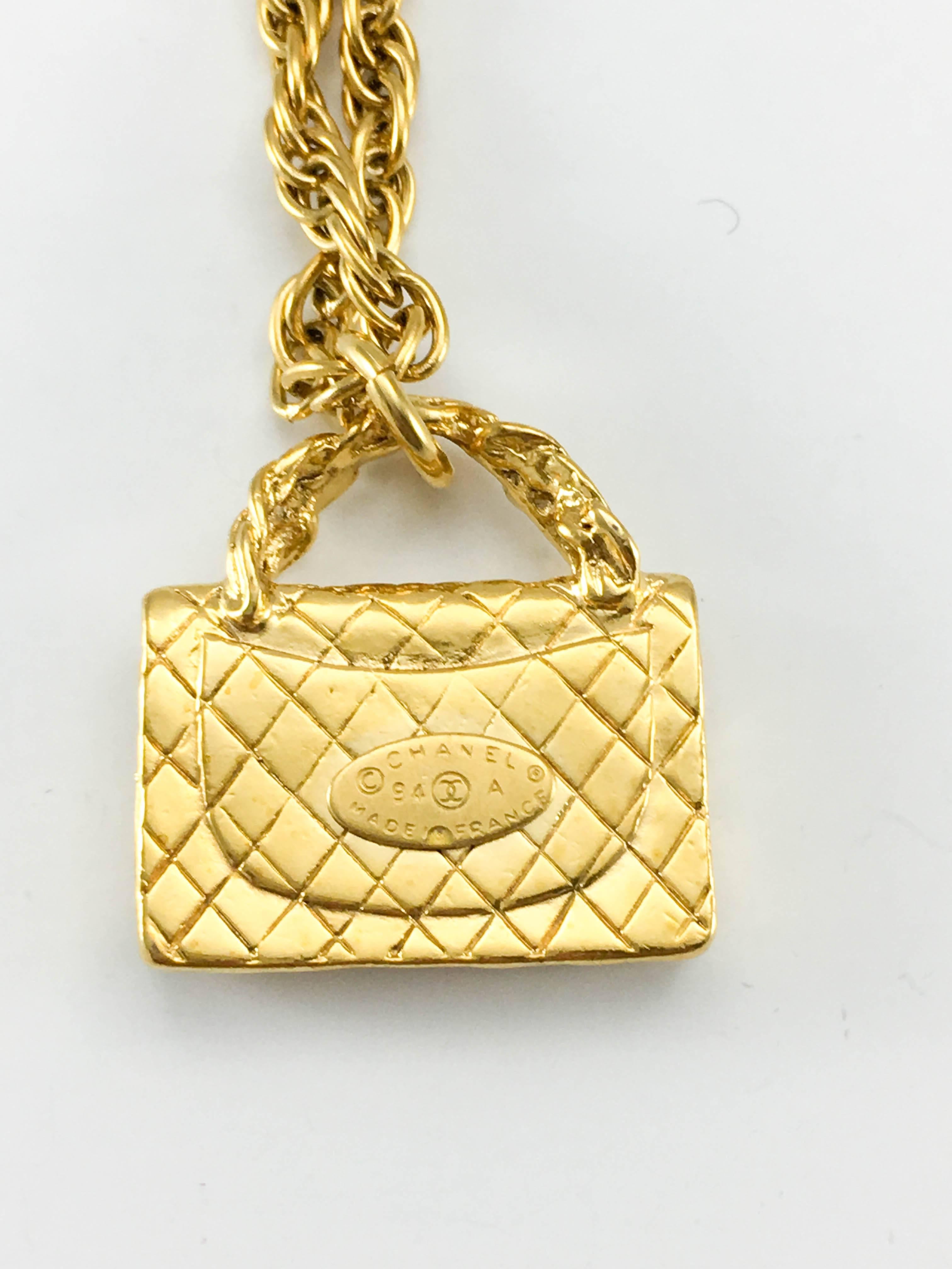 1994 Chanel Gold-Plated 2.55 Quilted Handbag Pendant Necklace For Sale 2