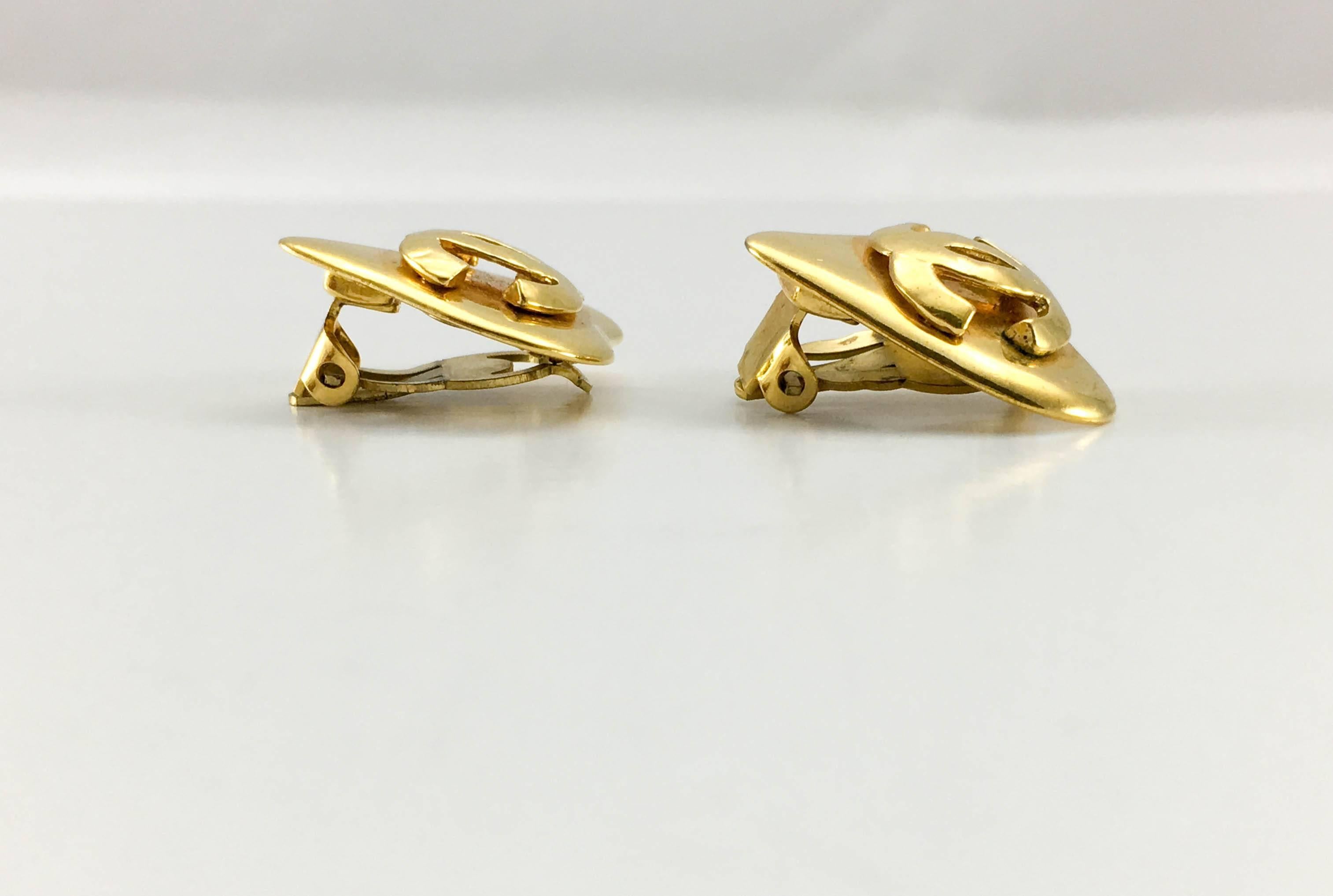 1993 Chanel Gold-Plated Heart-Shaped Logo Earrings  For Sale 1