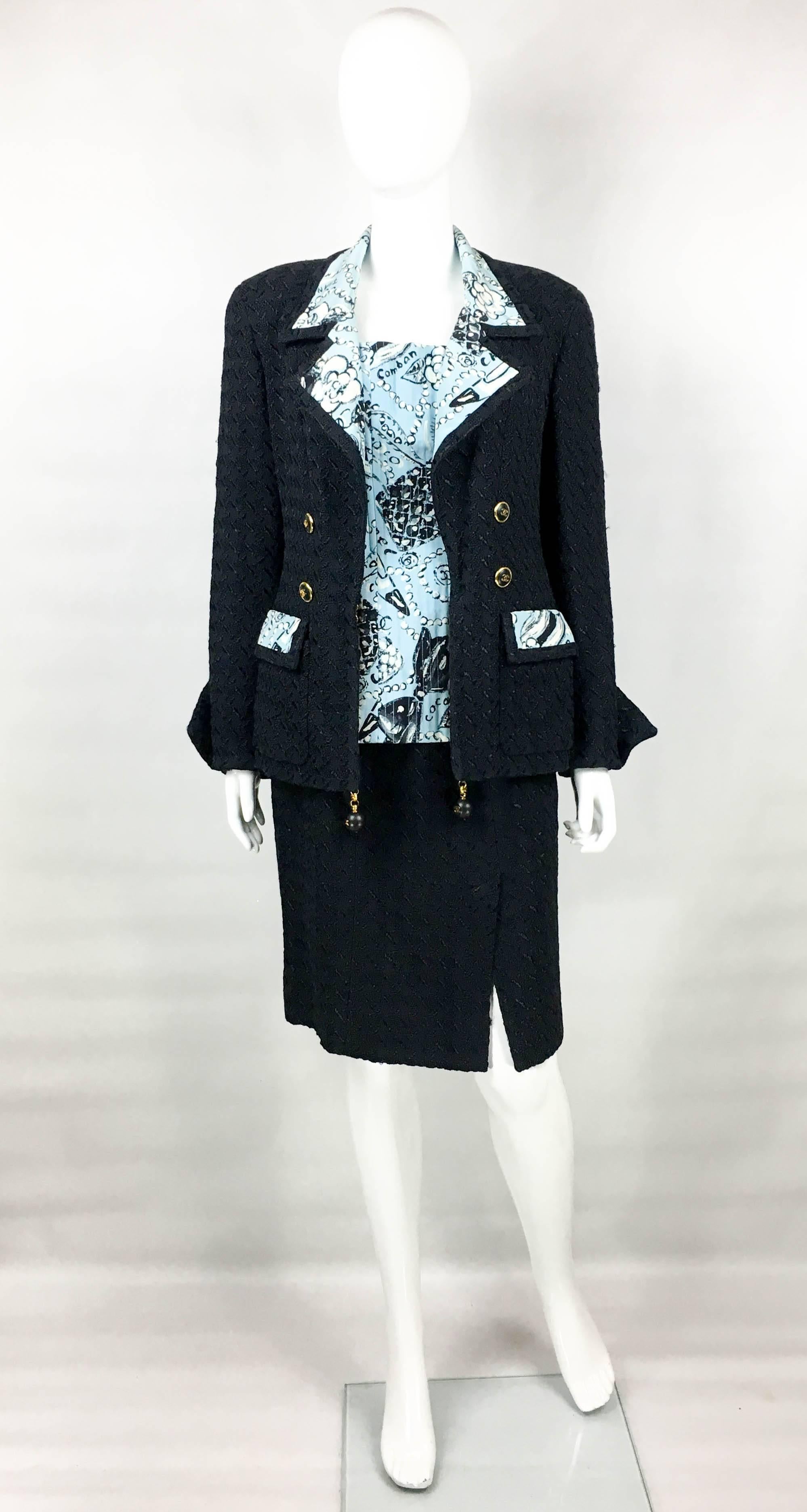 1993 Chanel Black Boucle and Novelty-Print Silk 3-Piece Ensemble In Excellent Condition For Sale In London, Chelsea