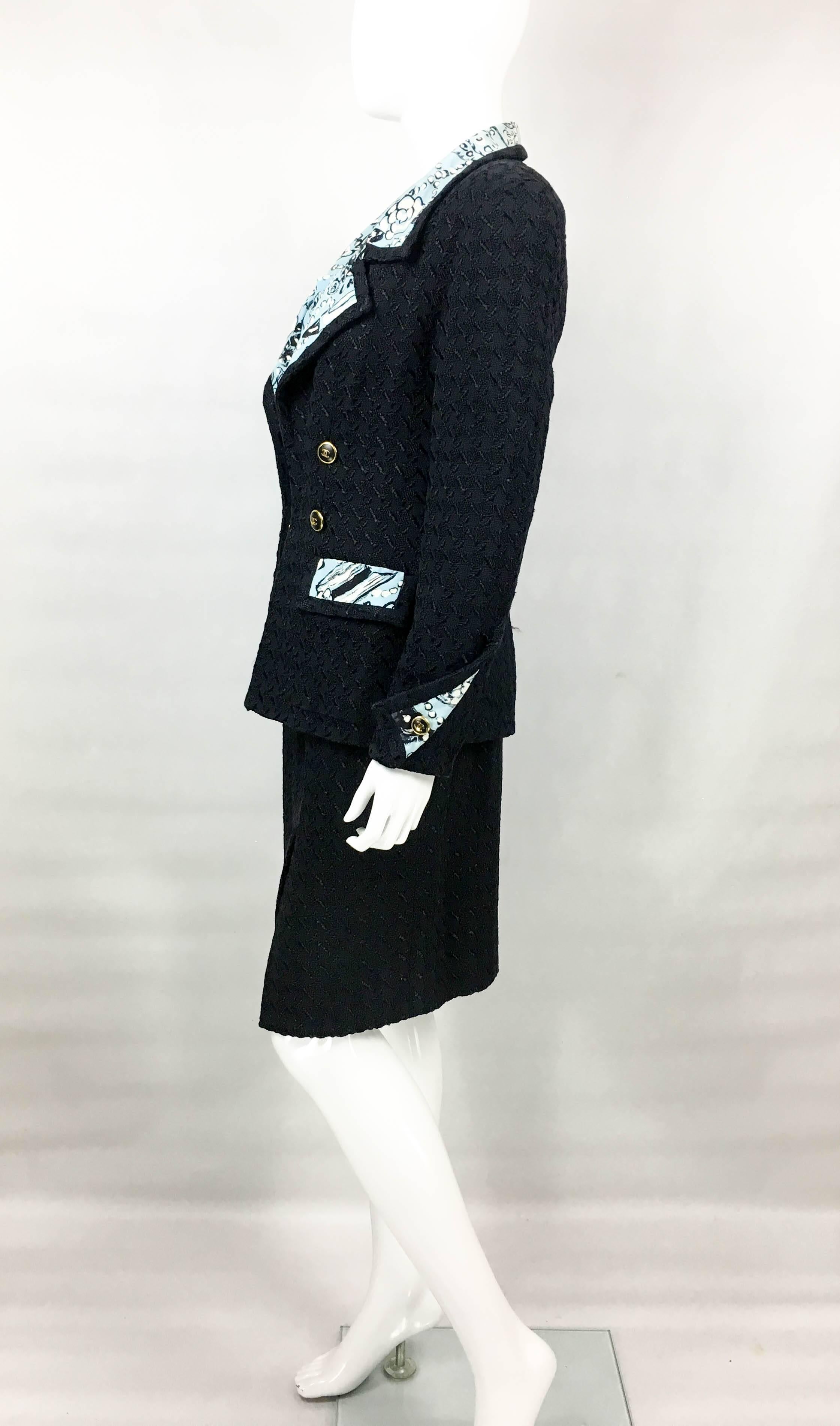 1993 Chanel Black Boucle and Novelty-Print Silk 3-Piece Ensemble For Sale 2