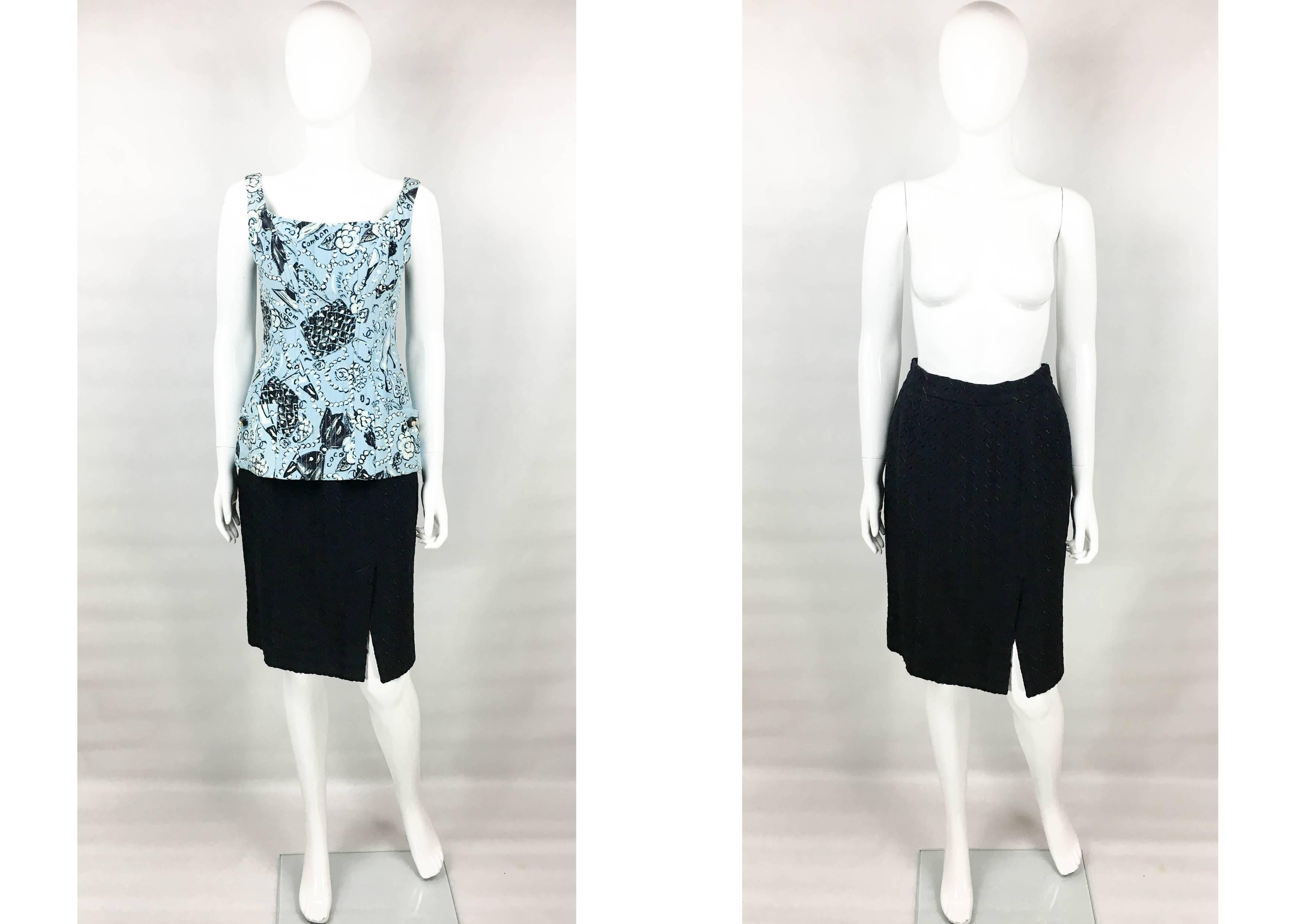 1993 Chanel Black Boucle and Novelty-Print Silk 3-Piece Ensemble For Sale 4