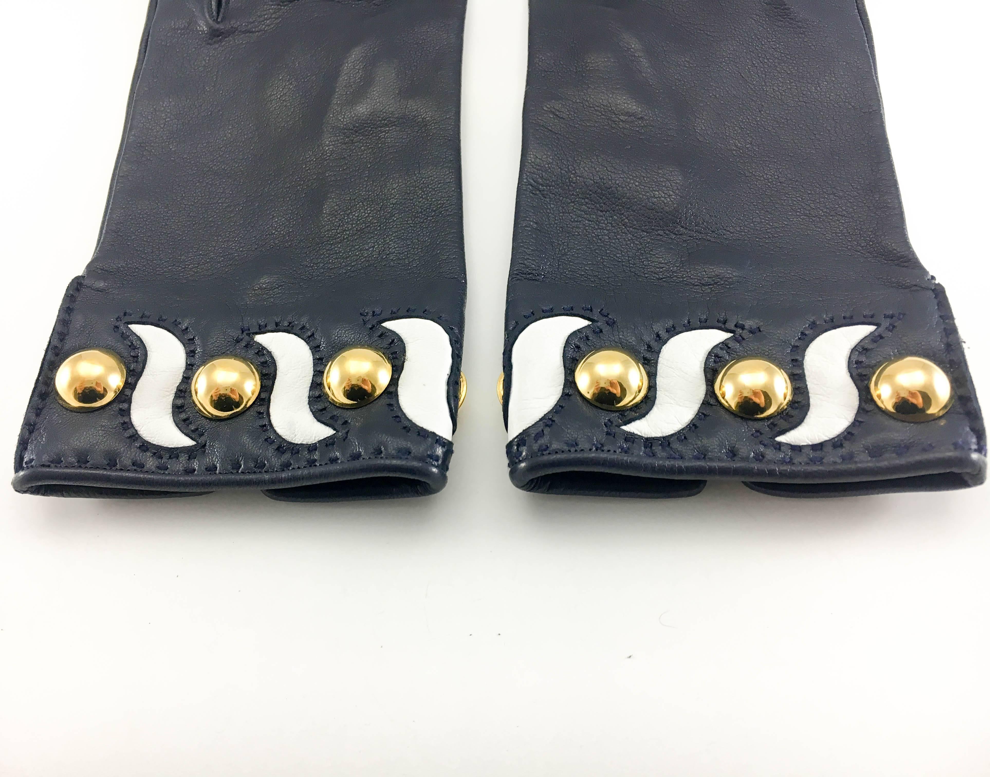 Hermes Navy Blue Leather Gloves In Excellent Condition In London, Chelsea
