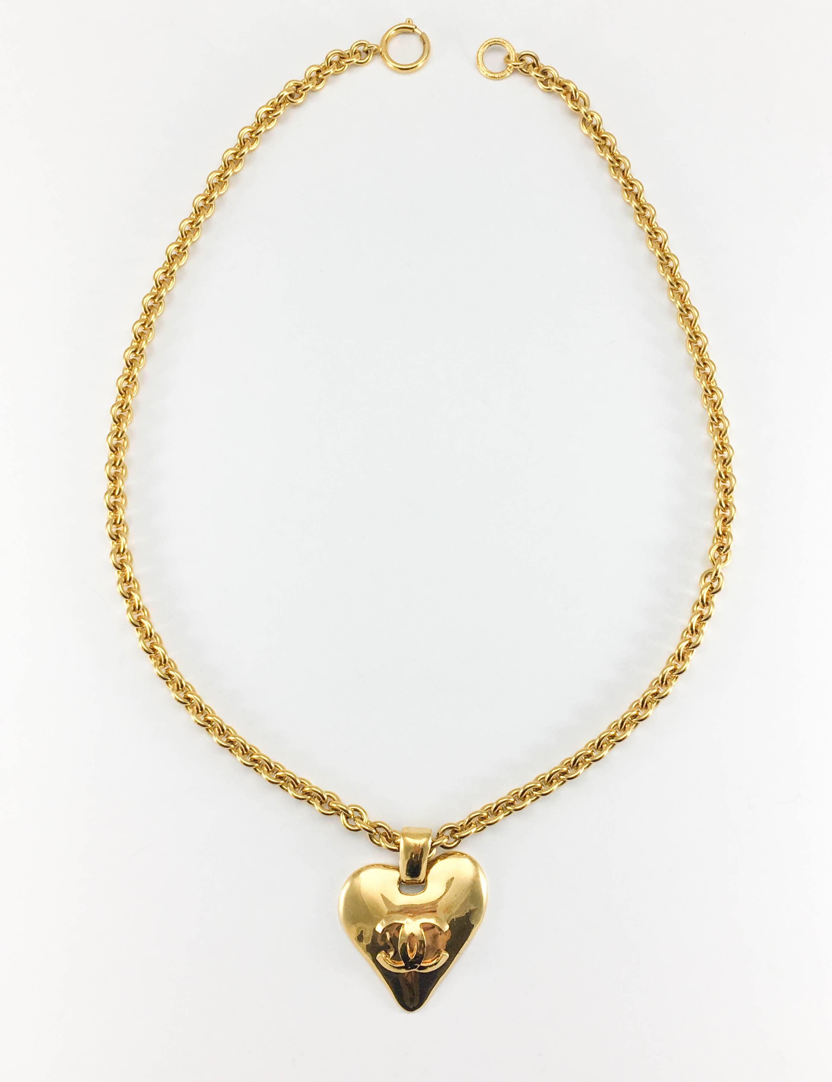 1993 Chanel Heart-Shaped Gold-Plated Pendant Necklace 1