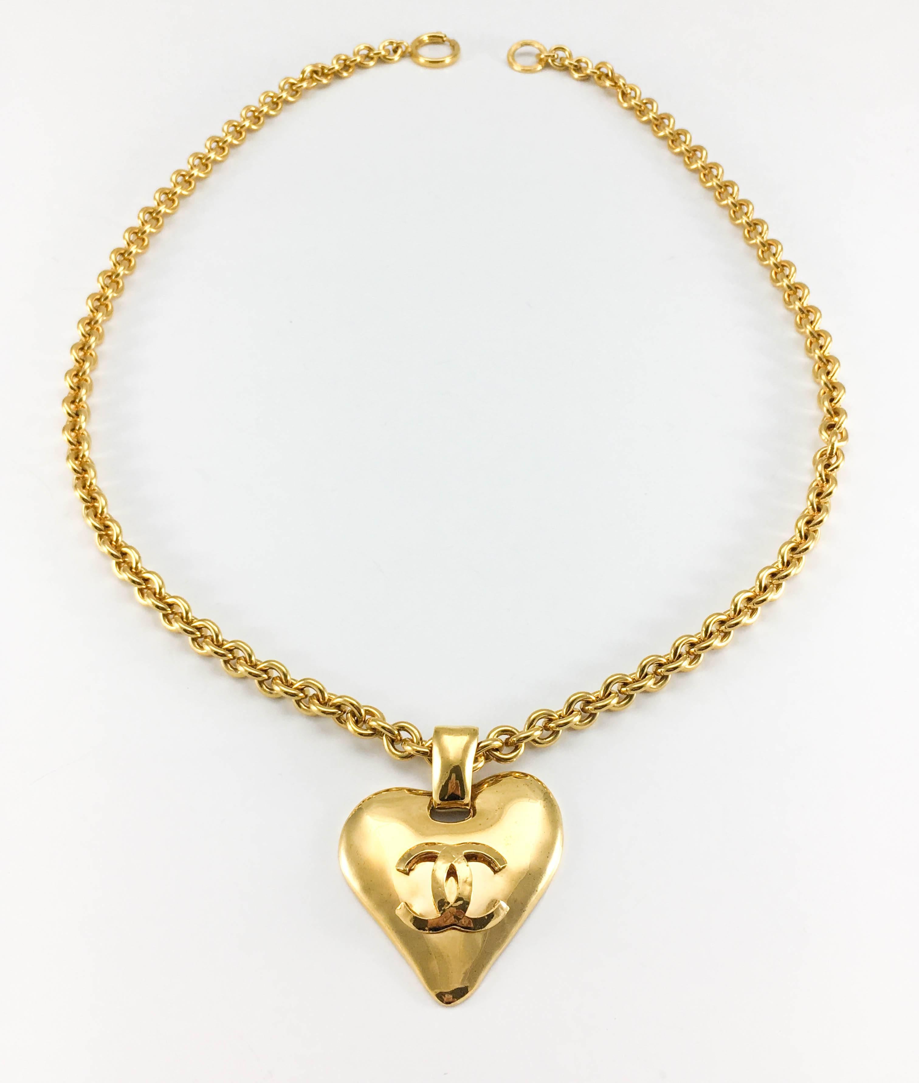 Women's 1993 Chanel Heart-Shaped Gold-Plated Pendant Necklace