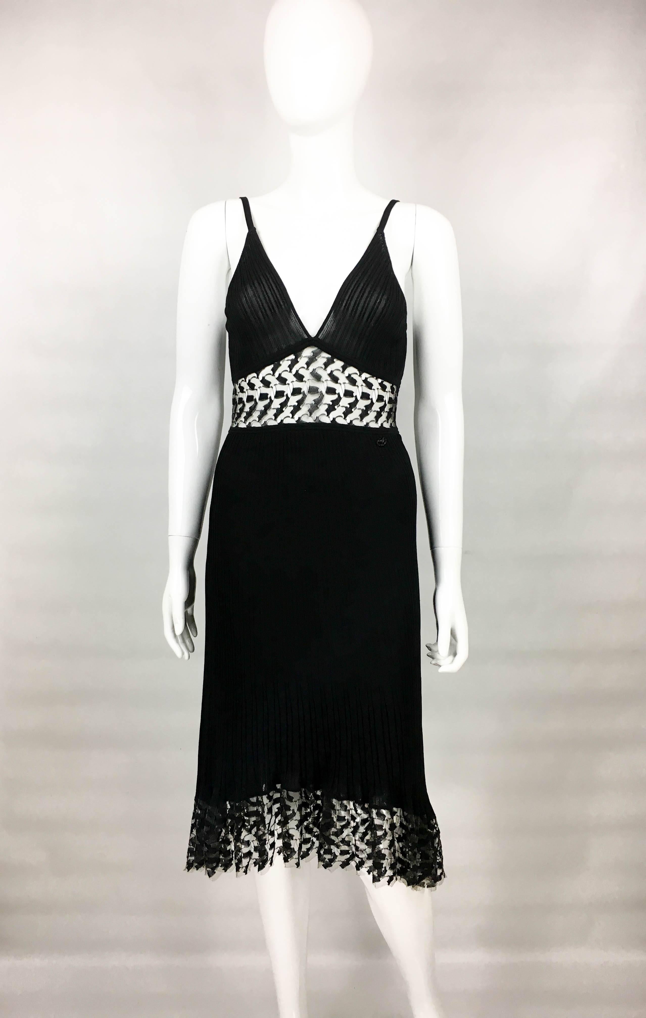 Chanel Black Ribbed Dress With Lace Panels, 2006  In Excellent Condition For Sale In London, Chelsea