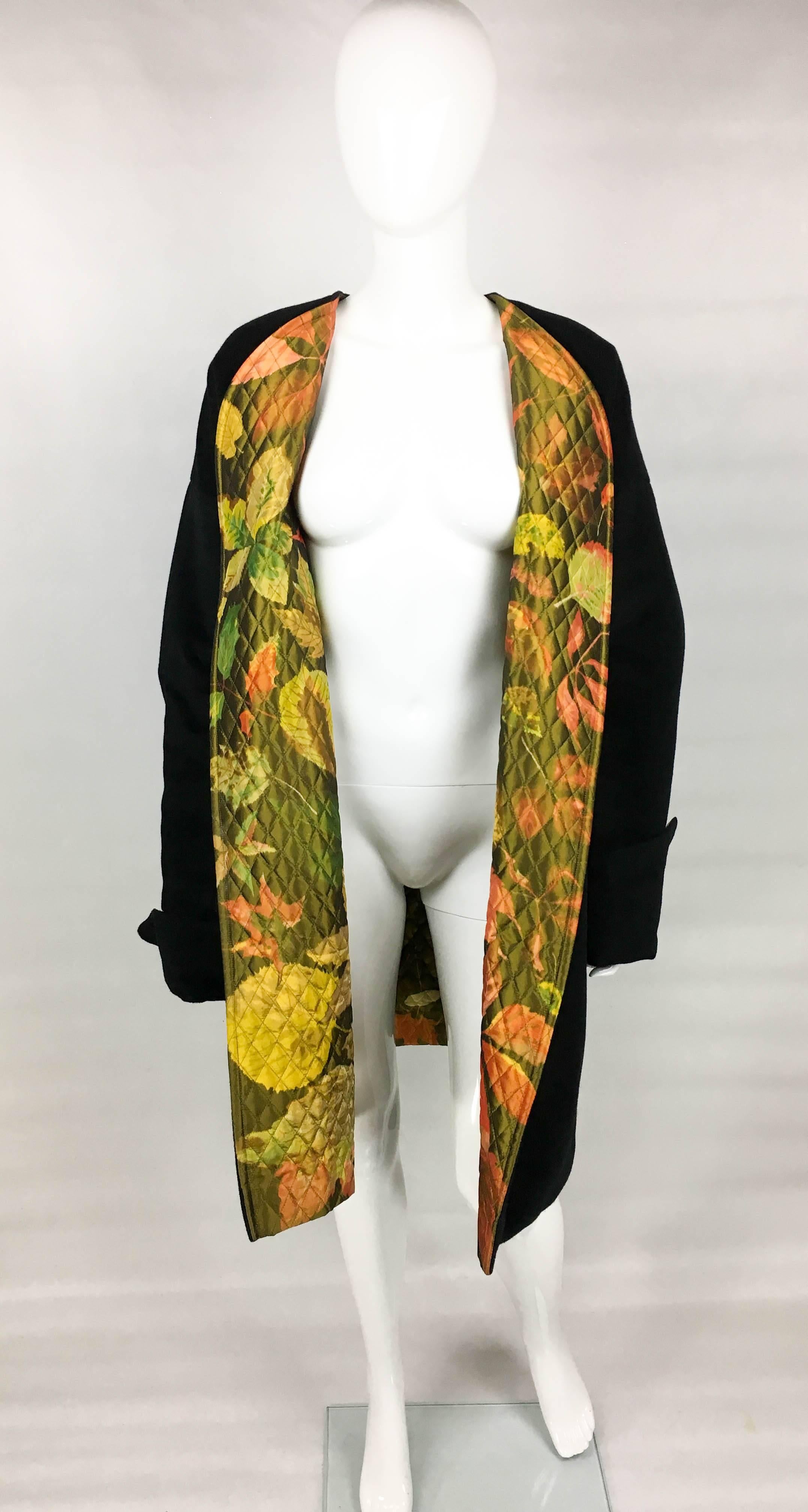 Hermes Printed Silk Quilted Coat, 1980s  For Sale 3